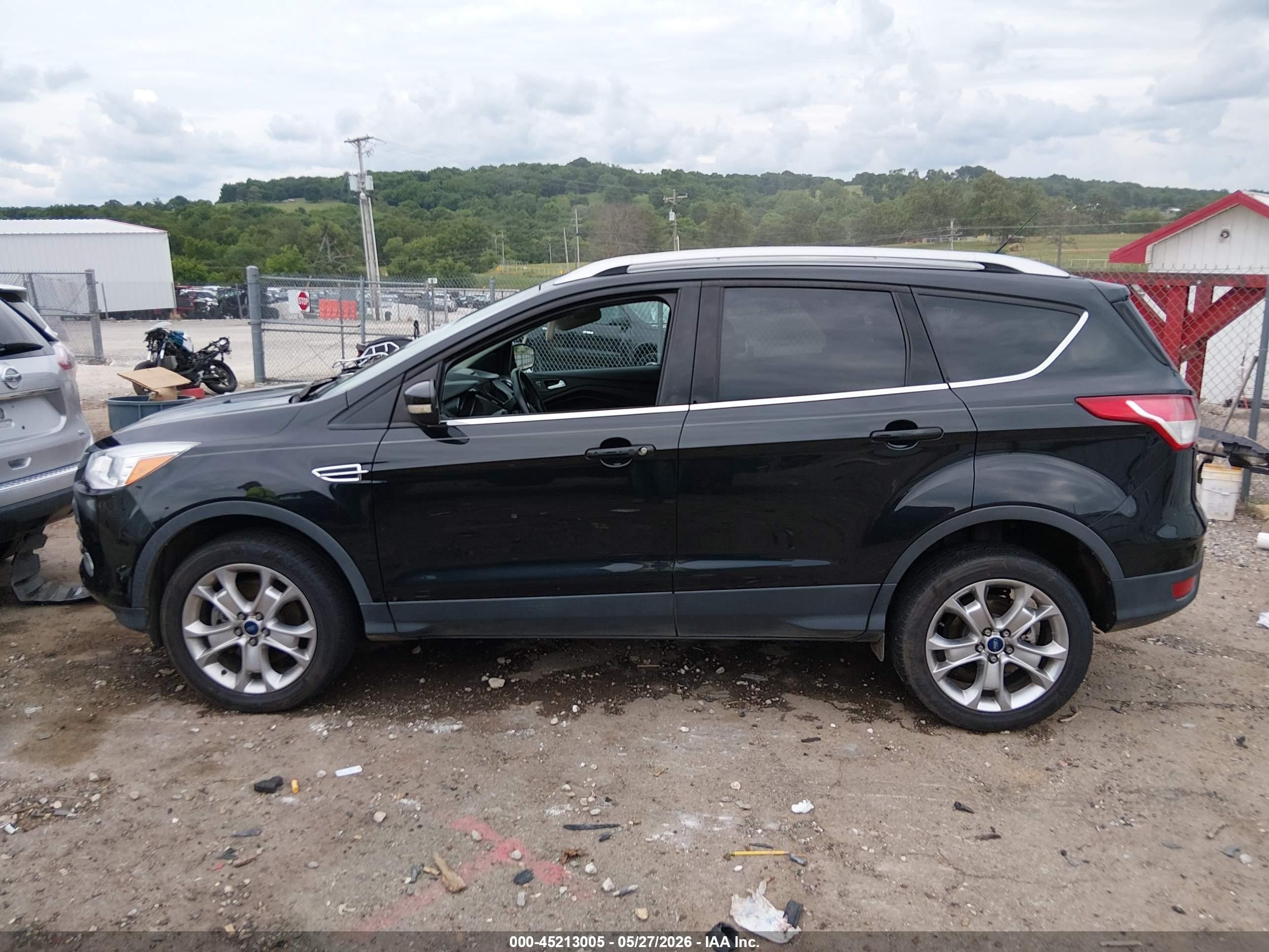 2015 Ford Escape Titanium Black vin: 1FMCU0J91FUA90240