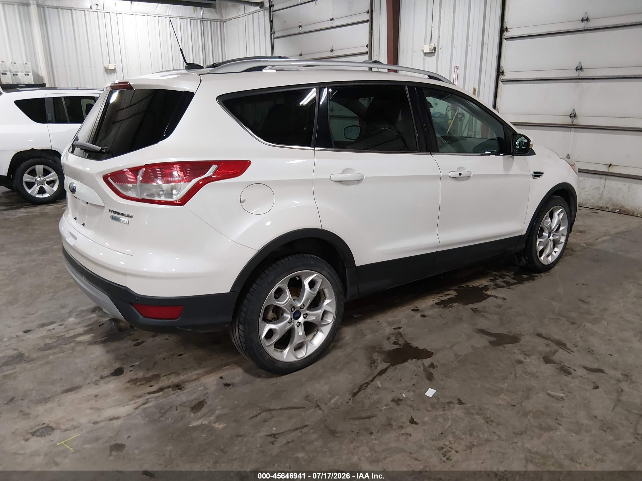 2013 Ford Escape Titanium White vin: 1FMCU0J92DUD37861