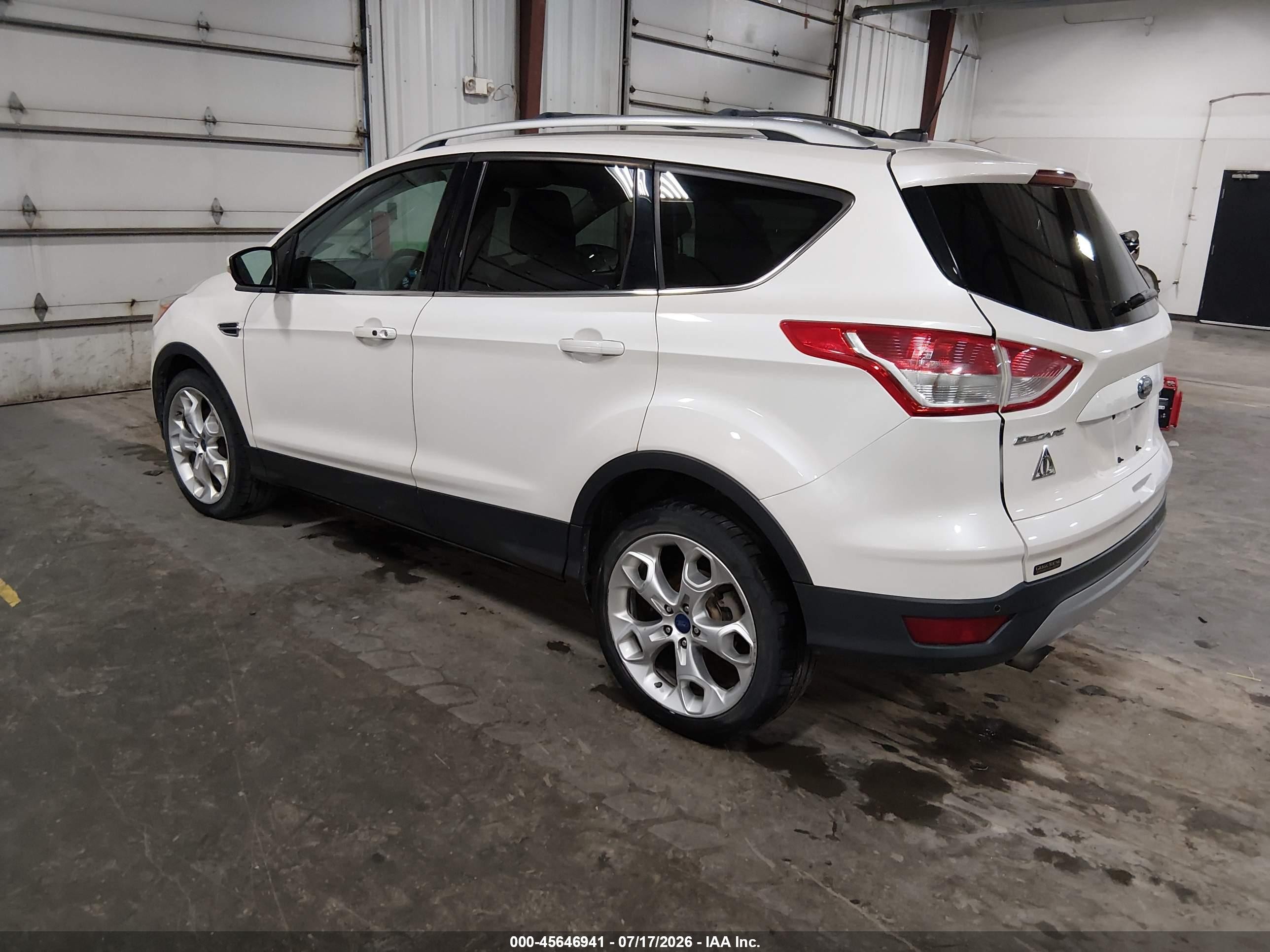 2013 Ford Escape Titanium White vin: 1FMCU0J92DUD37861