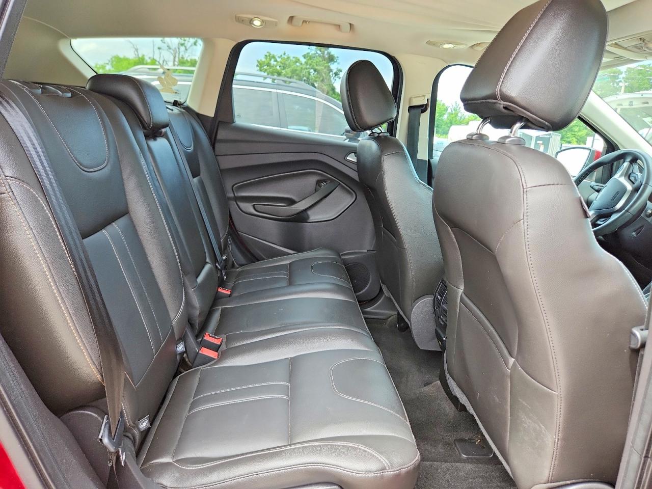 2013 Ford Escape Red vin: 1FMCU0J92DUD68947