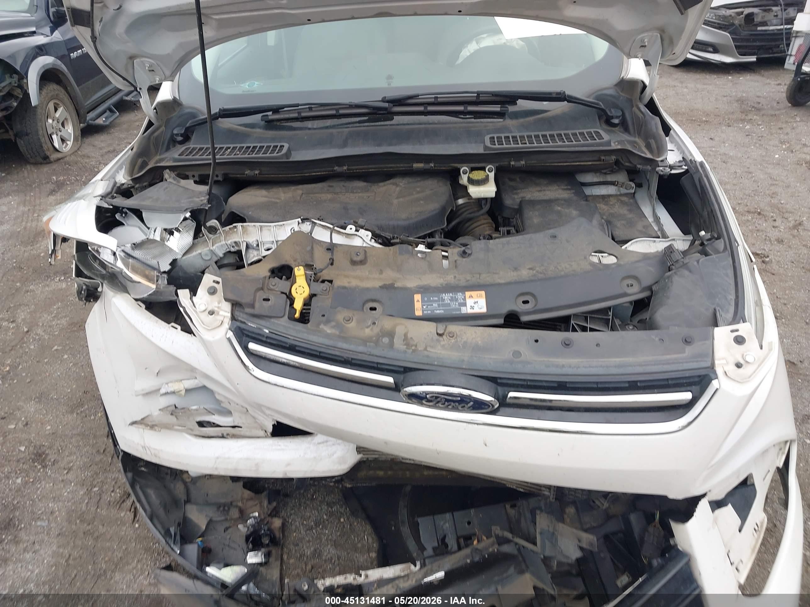 2014 Ford Escape Titanium White vin: 1FMCU0J92EUA89631