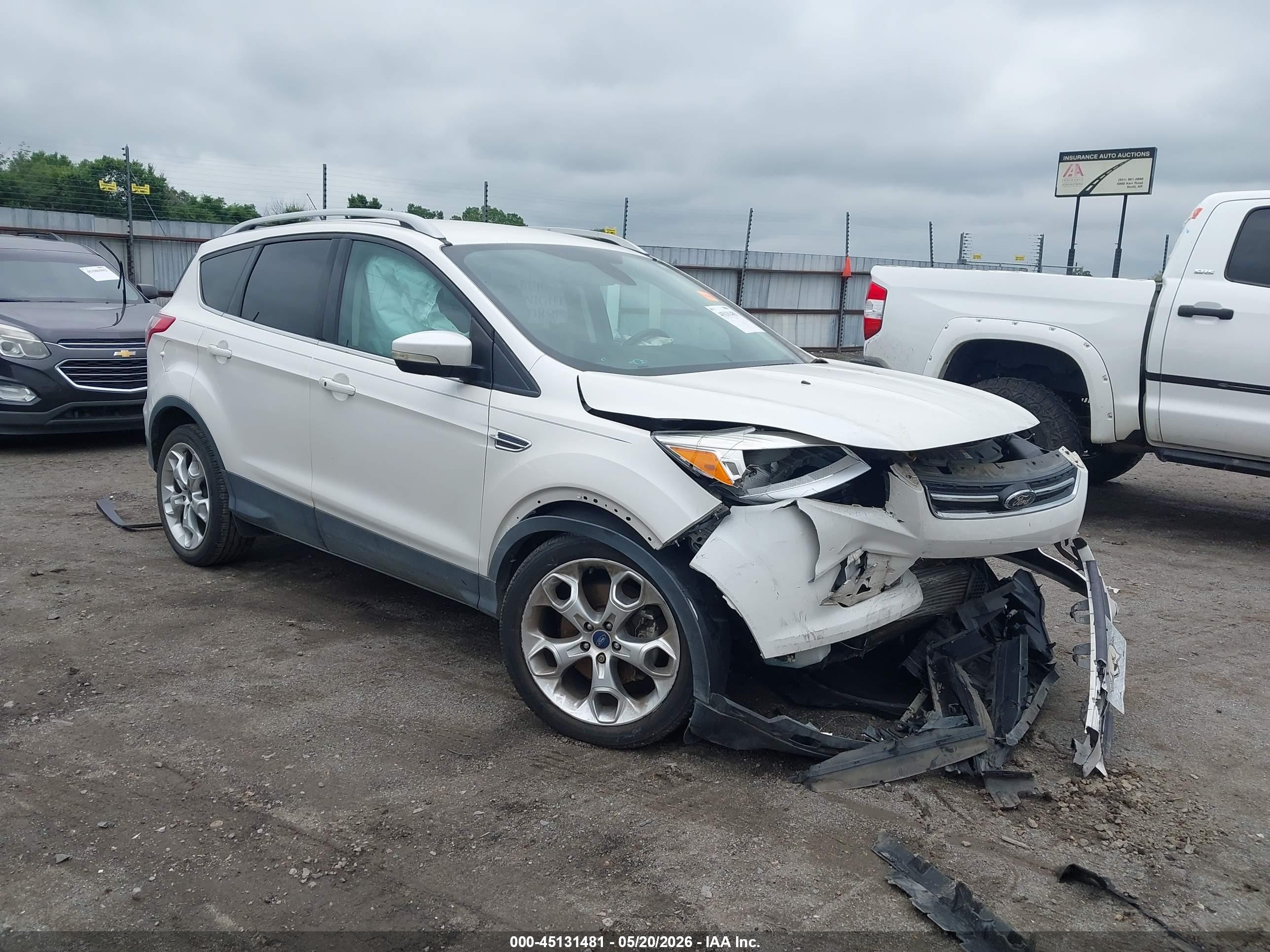 2014 Ford Escape Titanium White vin: 1FMCU0J92EUA89631
