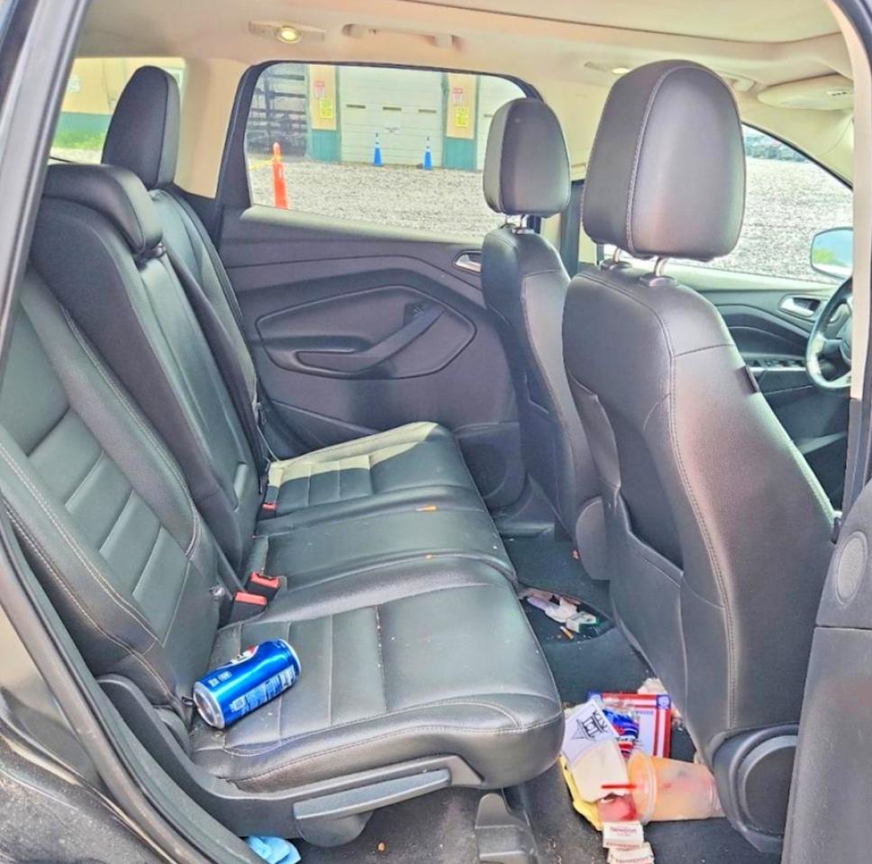 2014 Ford Escape Titanium Черный vin: 1FMCU0J92EUA92951