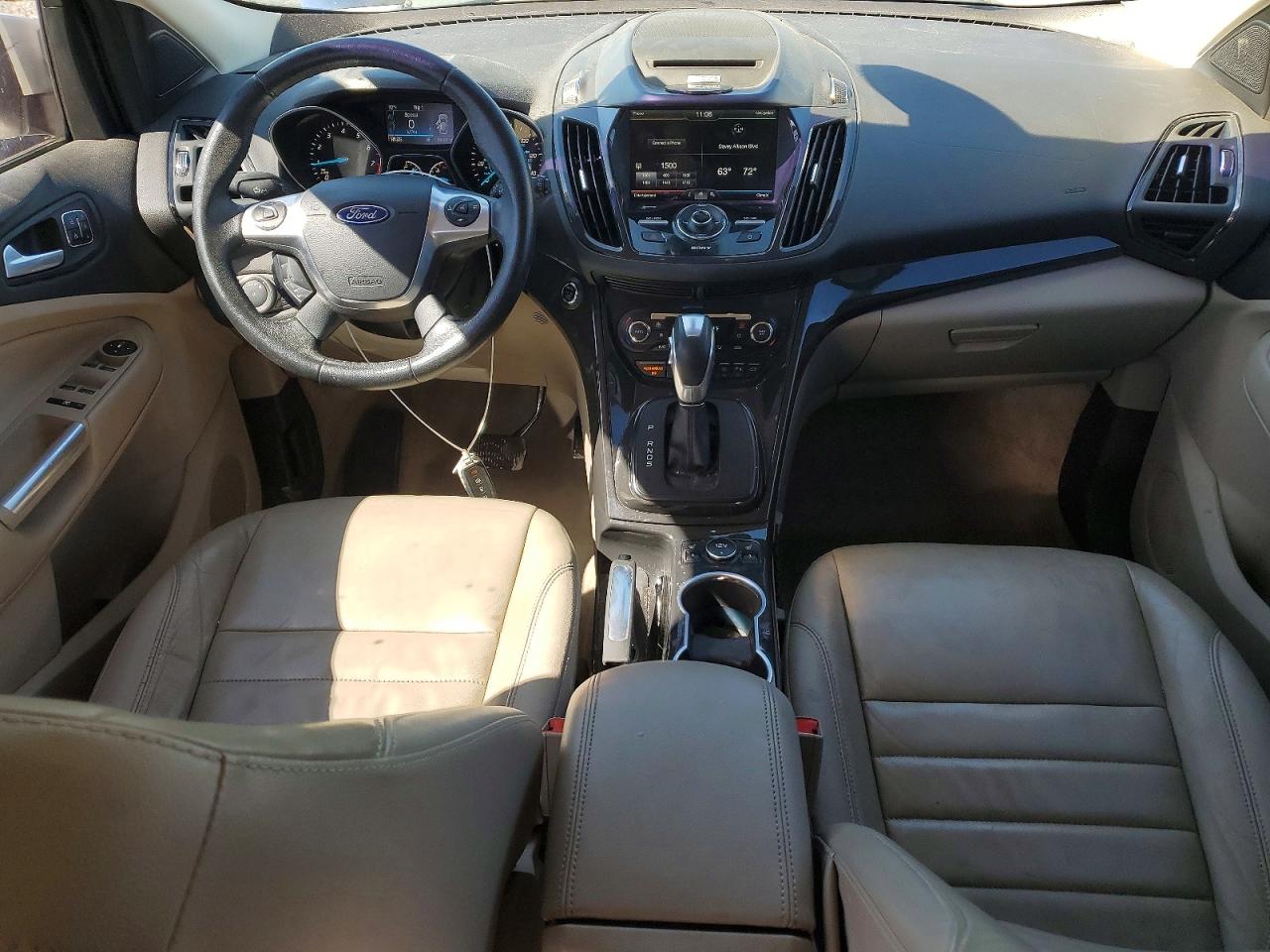 2015 Ford Escape Titanium White vin: 1FMCU0J92FUB15968