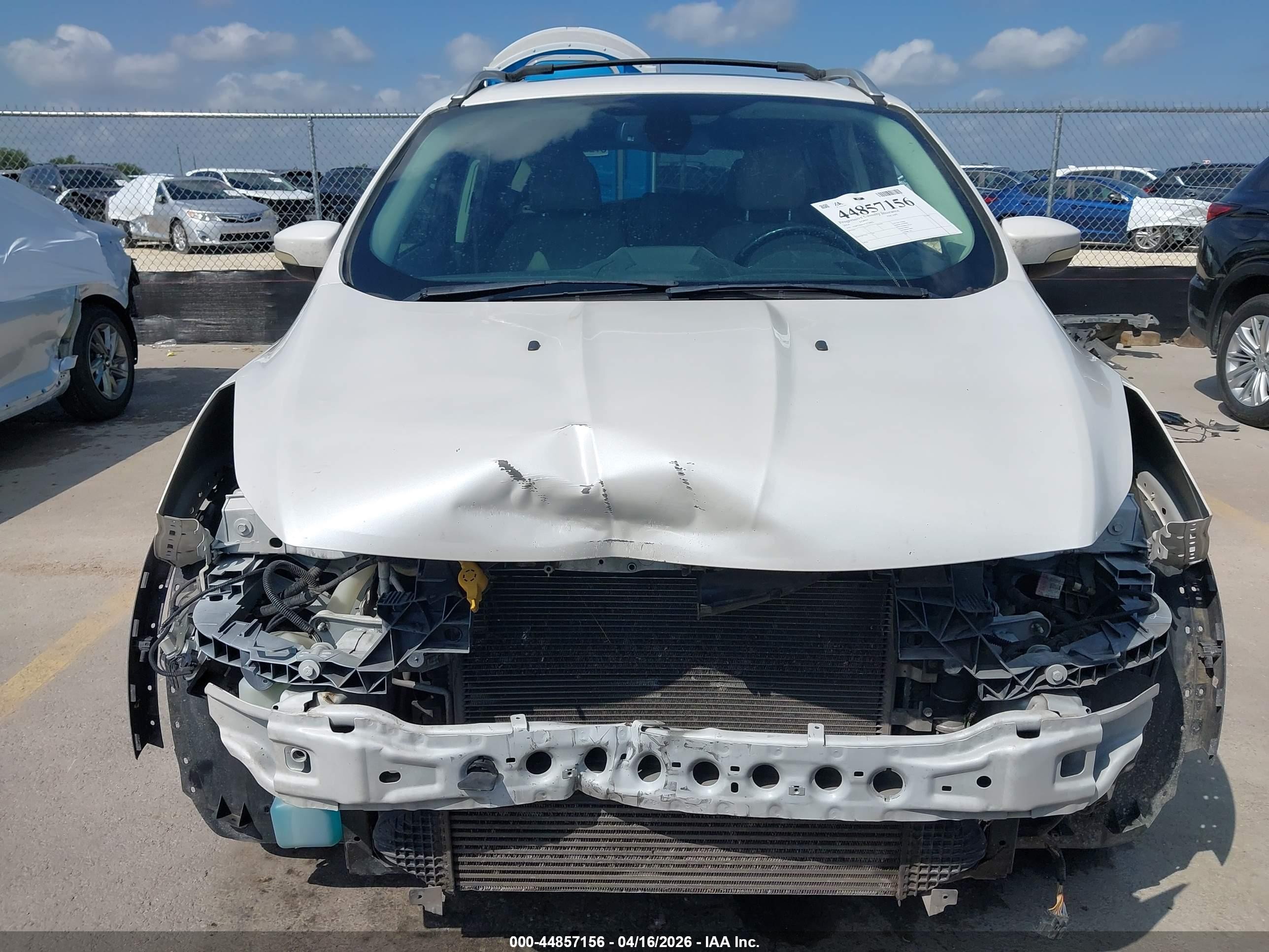 2014 Ford Escape Titanium White vin: 1FMCU0J93EUC20632