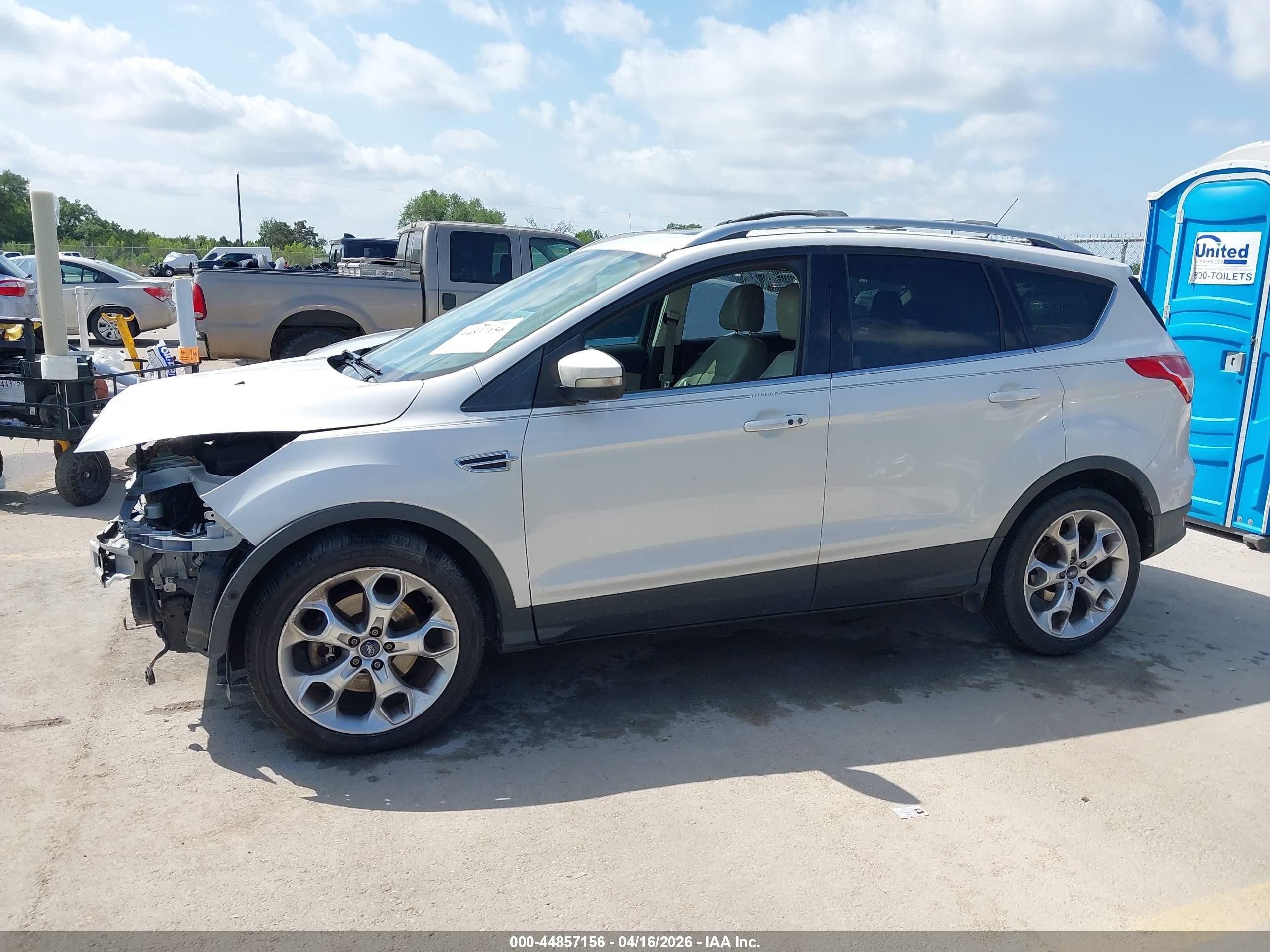2014 Ford Escape Titanium White vin: 1FMCU0J93EUC20632