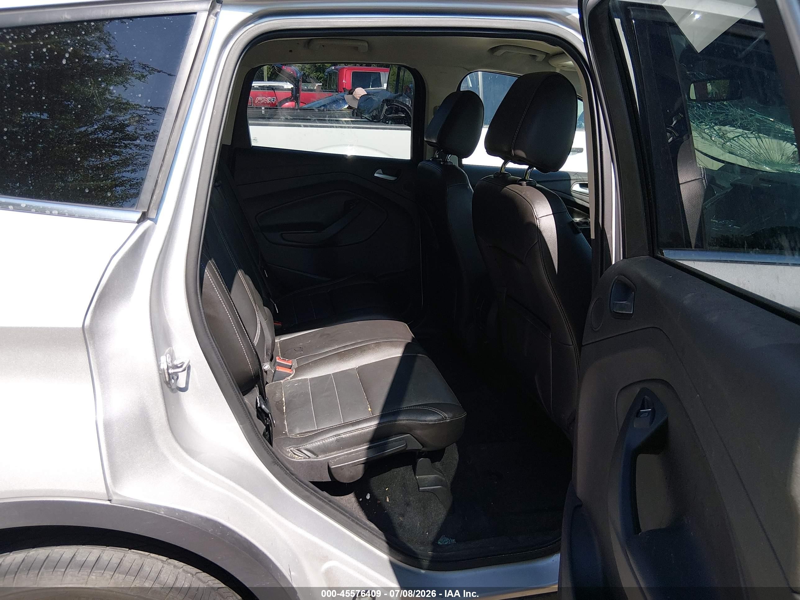 2014 Ford Escape Titanium Silver vin: 1FMCU0J93EUE37923