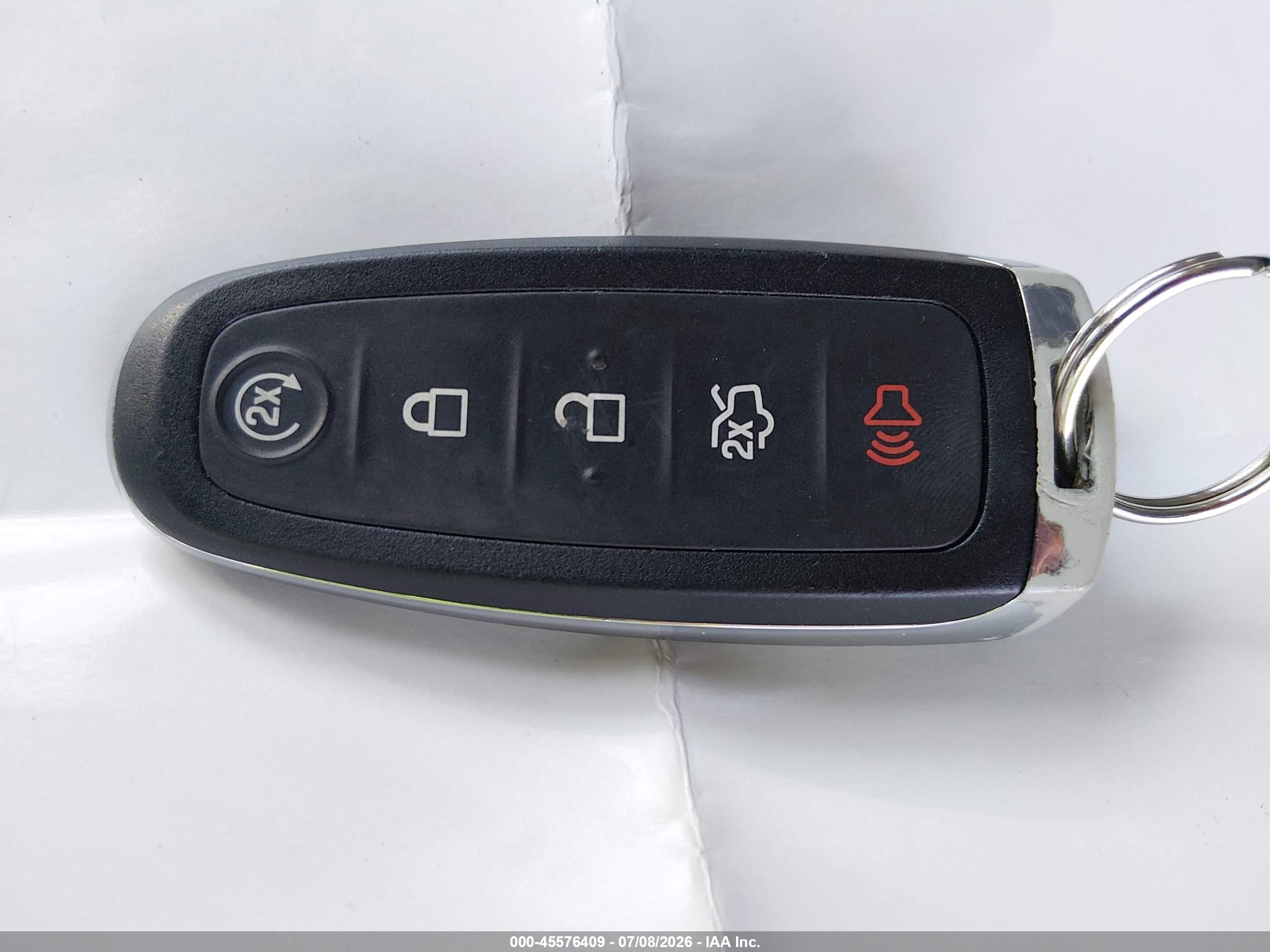 2014 Ford Escape Titanium Silver vin: 1FMCU0J93EUE37923