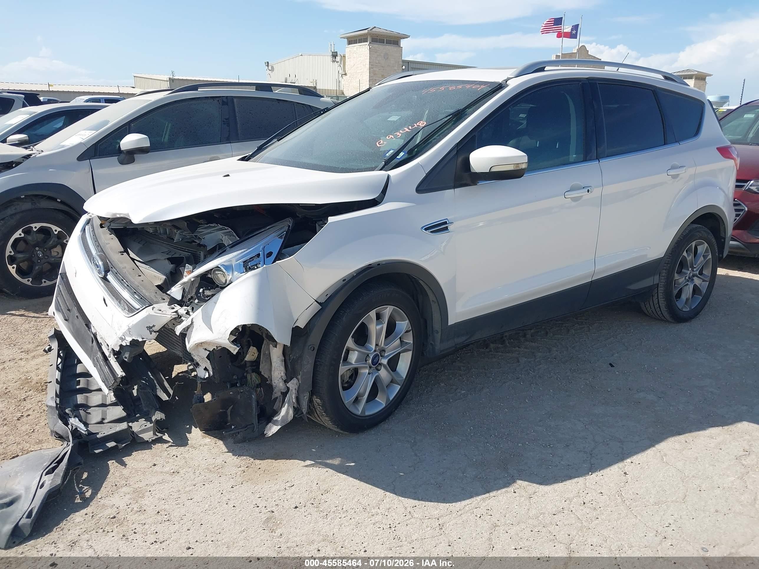 2015 Ford Escape Titanium White vin: 1FMCU0J93FUB93448