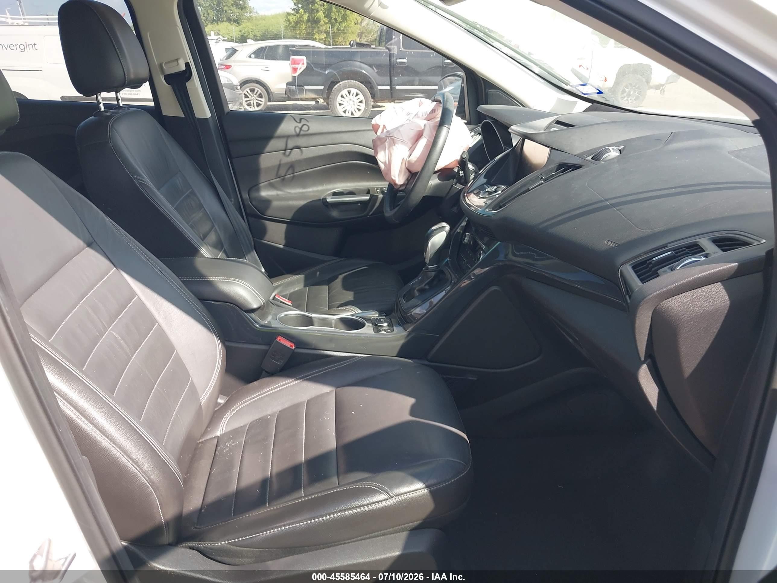 2015 Ford Escape Titanium White vin: 1FMCU0J93FUB93448