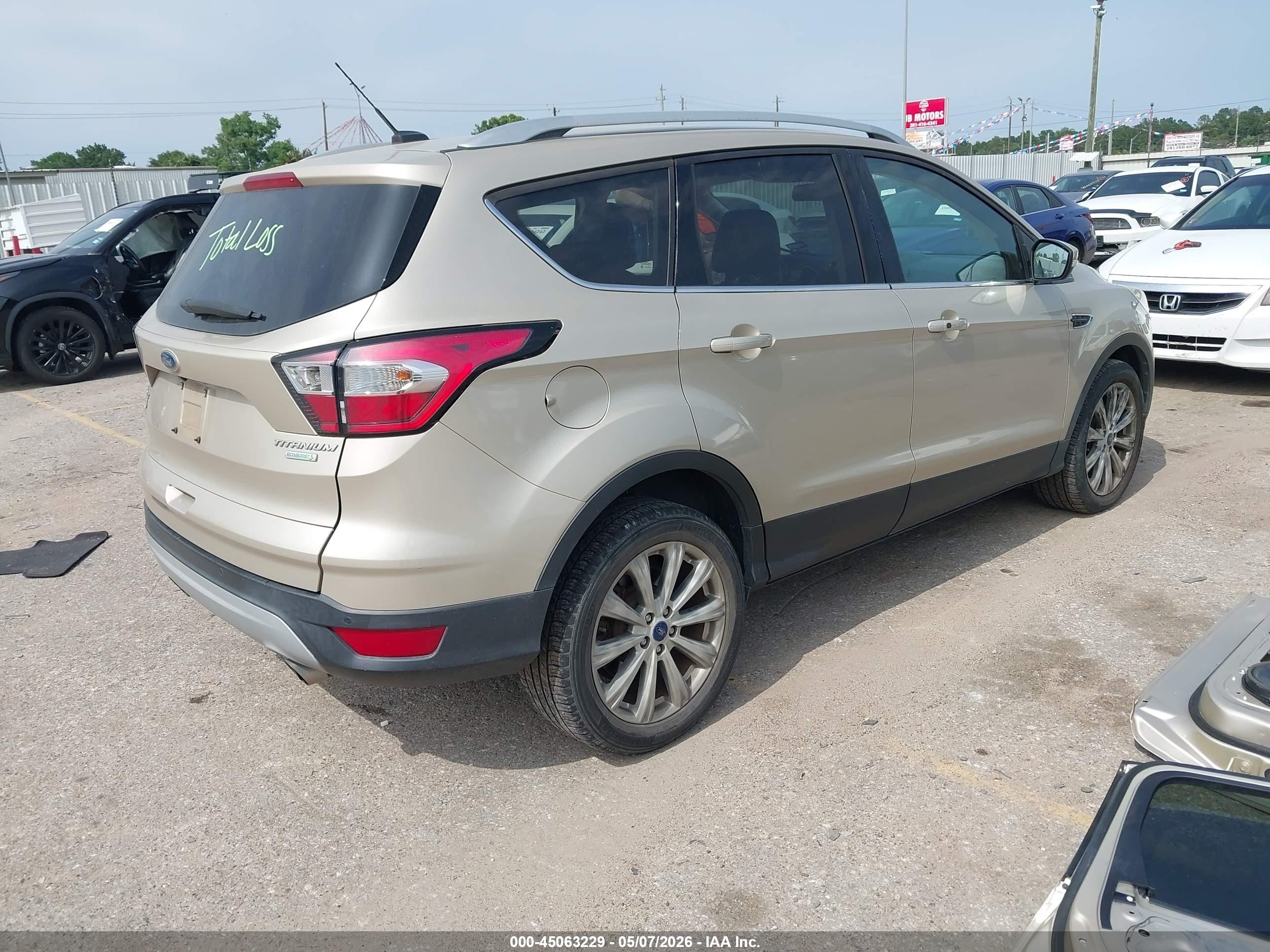 2017 Ford Escape Titanium Beige vin: 1FMCU0J93HUE94143