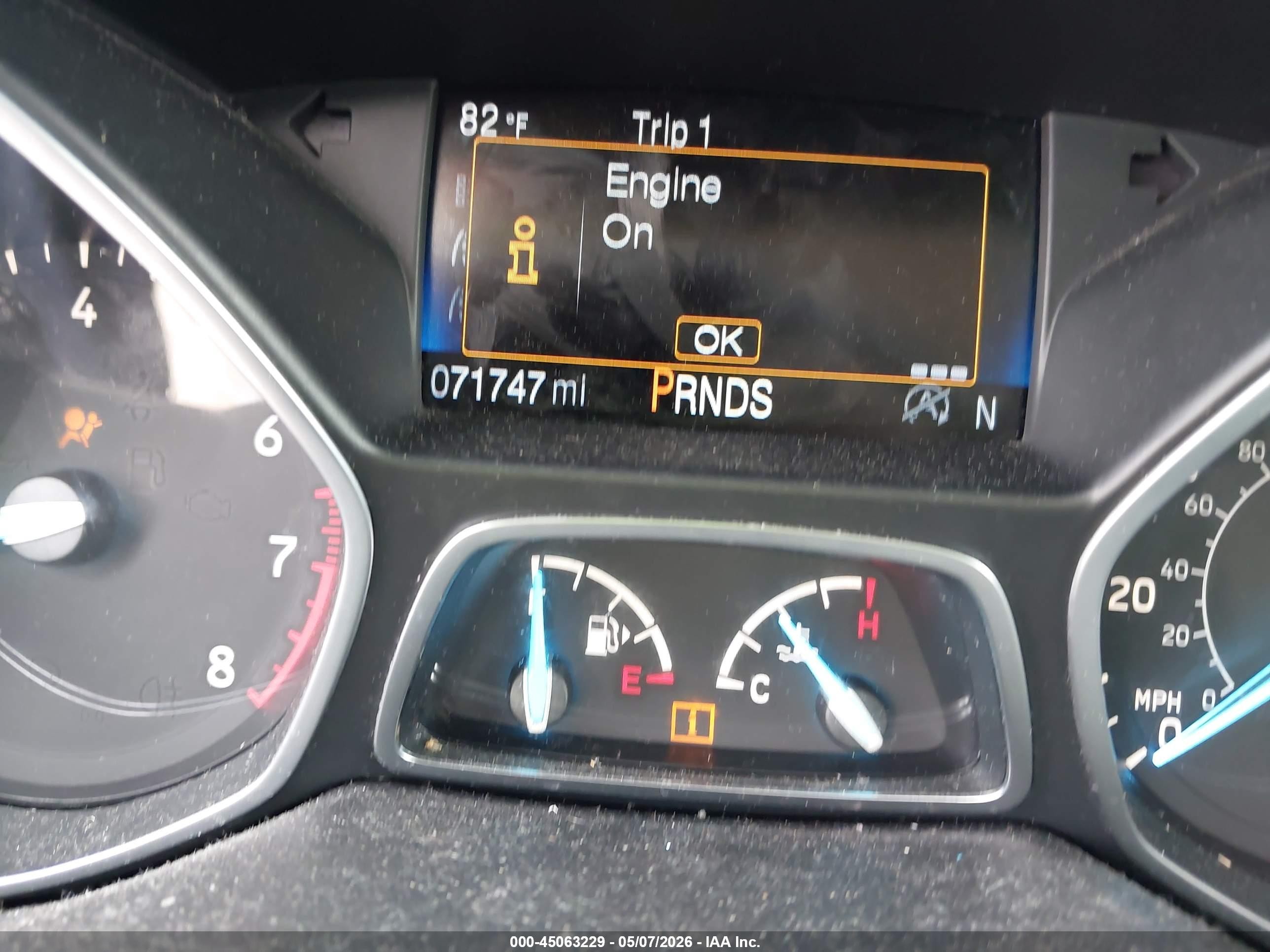2017 Ford Escape Titanium Beige vin: 1FMCU0J93HUE94143