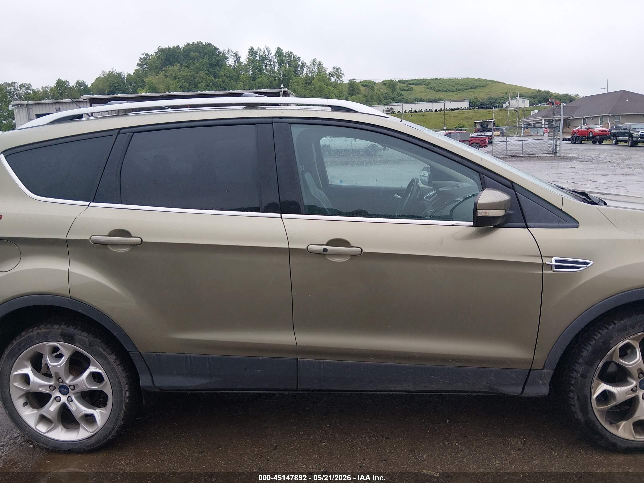2013 Ford Escape Titanium Green vin: 1FMCU0J94DUC02154
