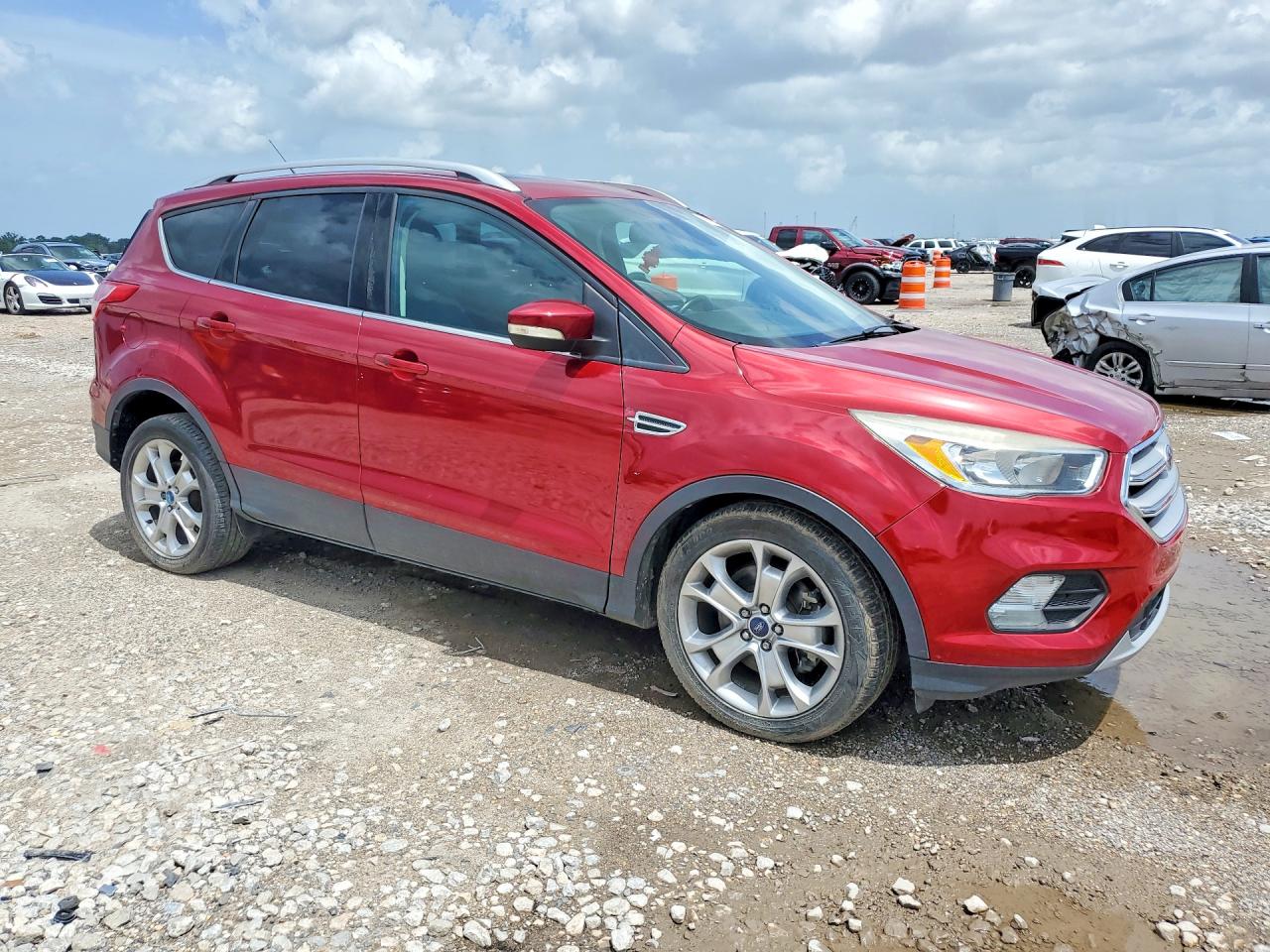 2014 Ford Escape Красный vin: 1FMCU0J94EUA47591