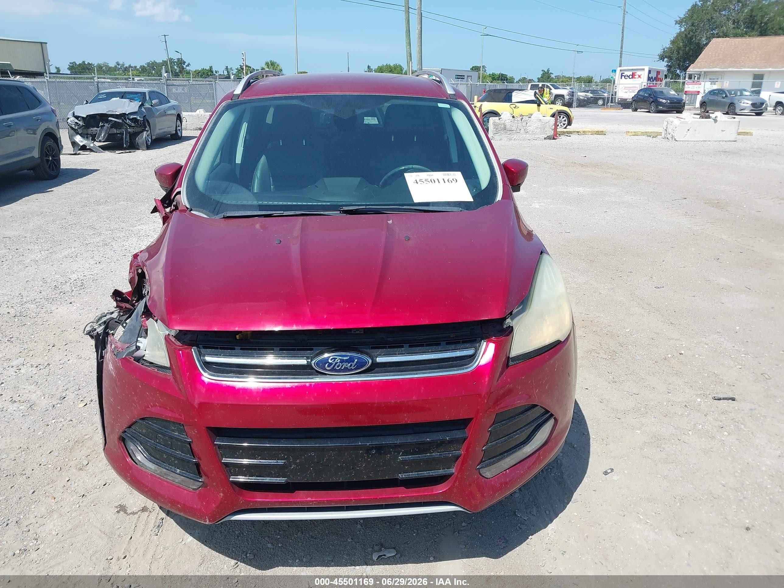 2014 Ford Escape Titanium Burgundy vin: 1FMCU0J94EUA86777