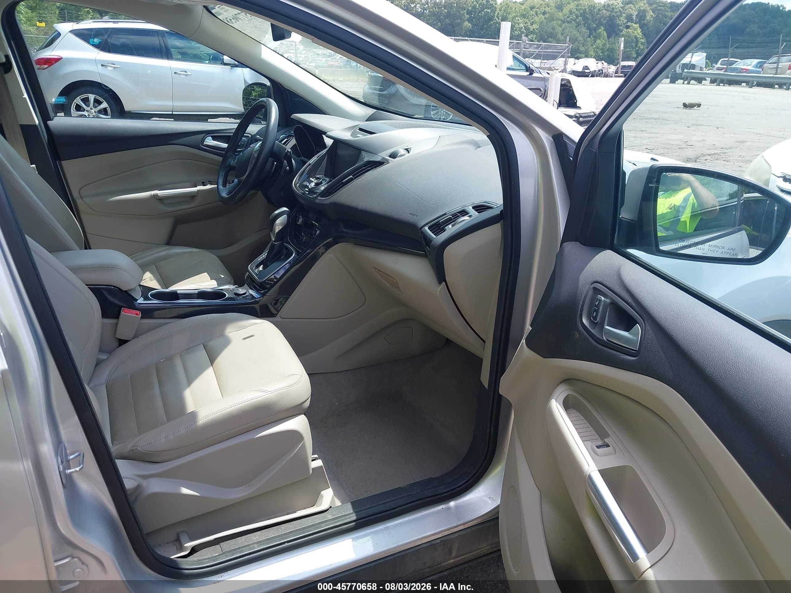 2014 Ford Escape Titanium Серебряный vin: 1FMCU0J94EUB08454