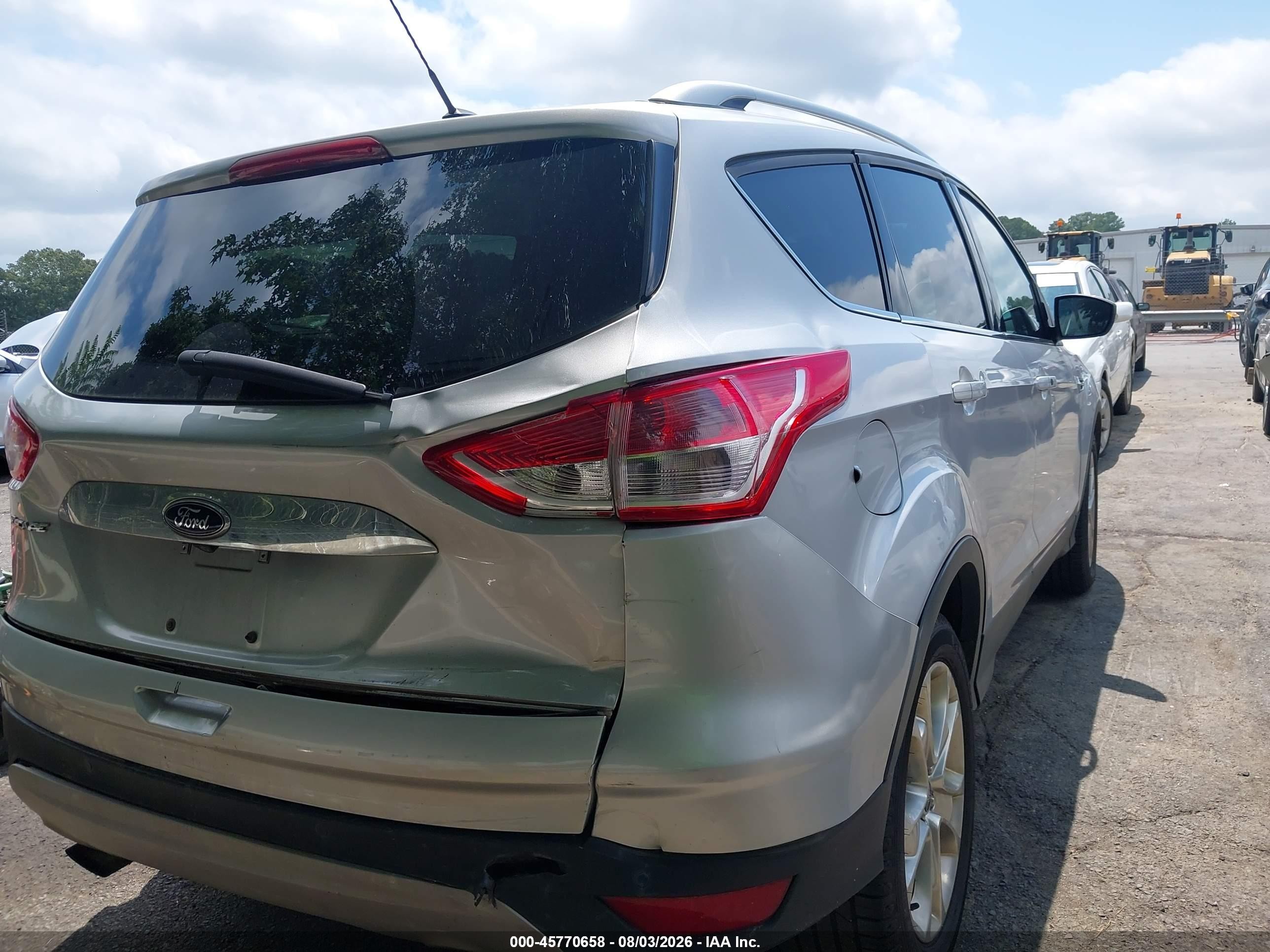 2014 Ford Escape Titanium Серебряный vin: 1FMCU0J94EUB08454
