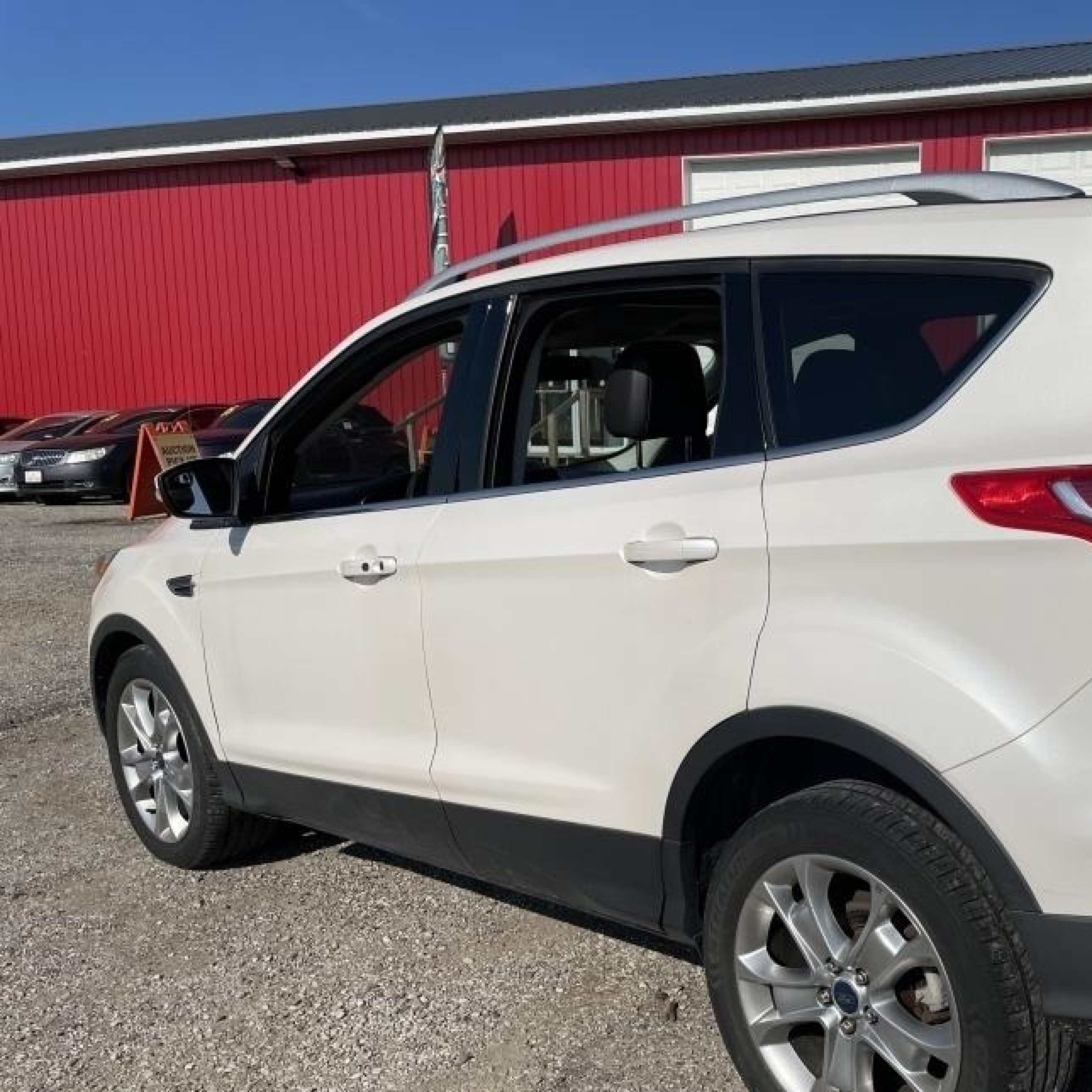 2014 Ford Escape Titanium White vin: 1FMCU0J94EUB17543
