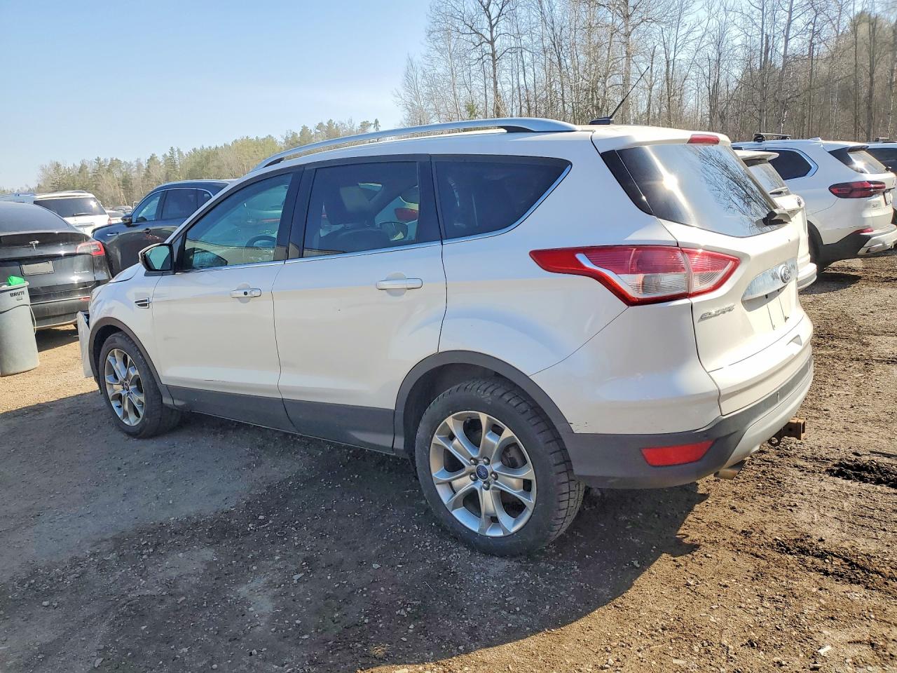 2014 Ford Escape Titanium White vin: 1FMCU0J94EUD03776