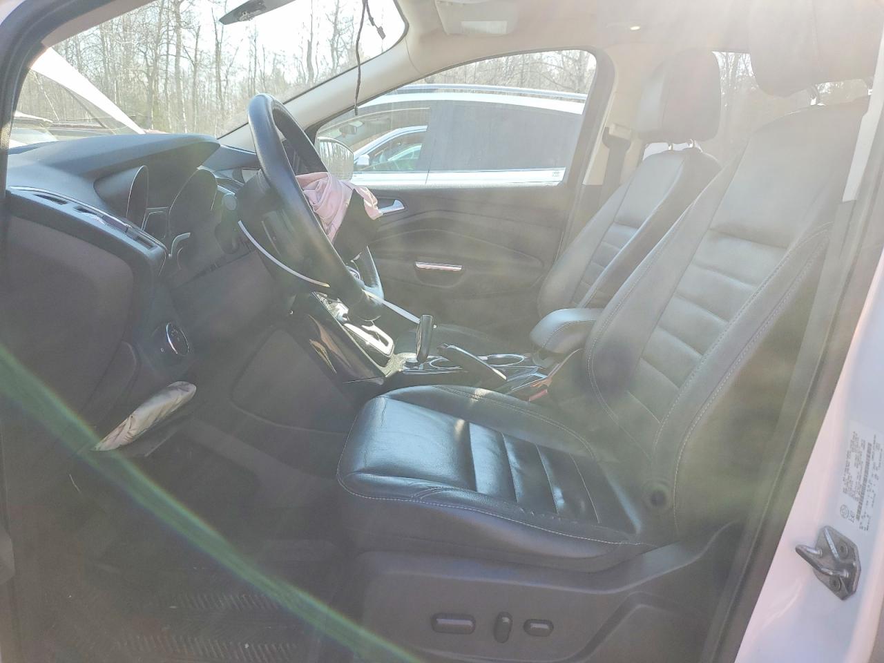 2014 Ford Escape Titanium White vin: 1FMCU0J94EUD03776