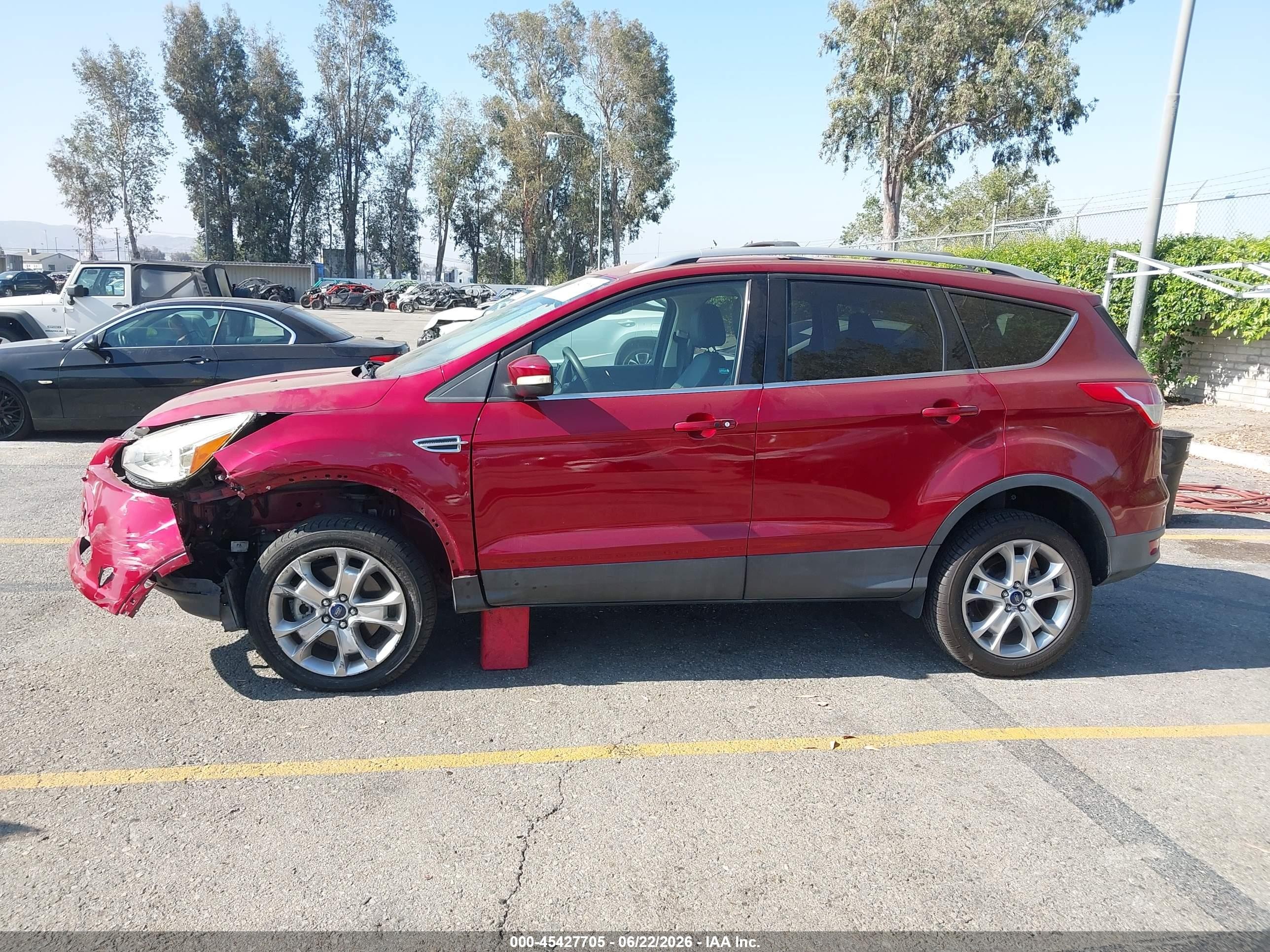 2014 Ford Escape Titanium Red vin: 1FMCU0J94EUE53418