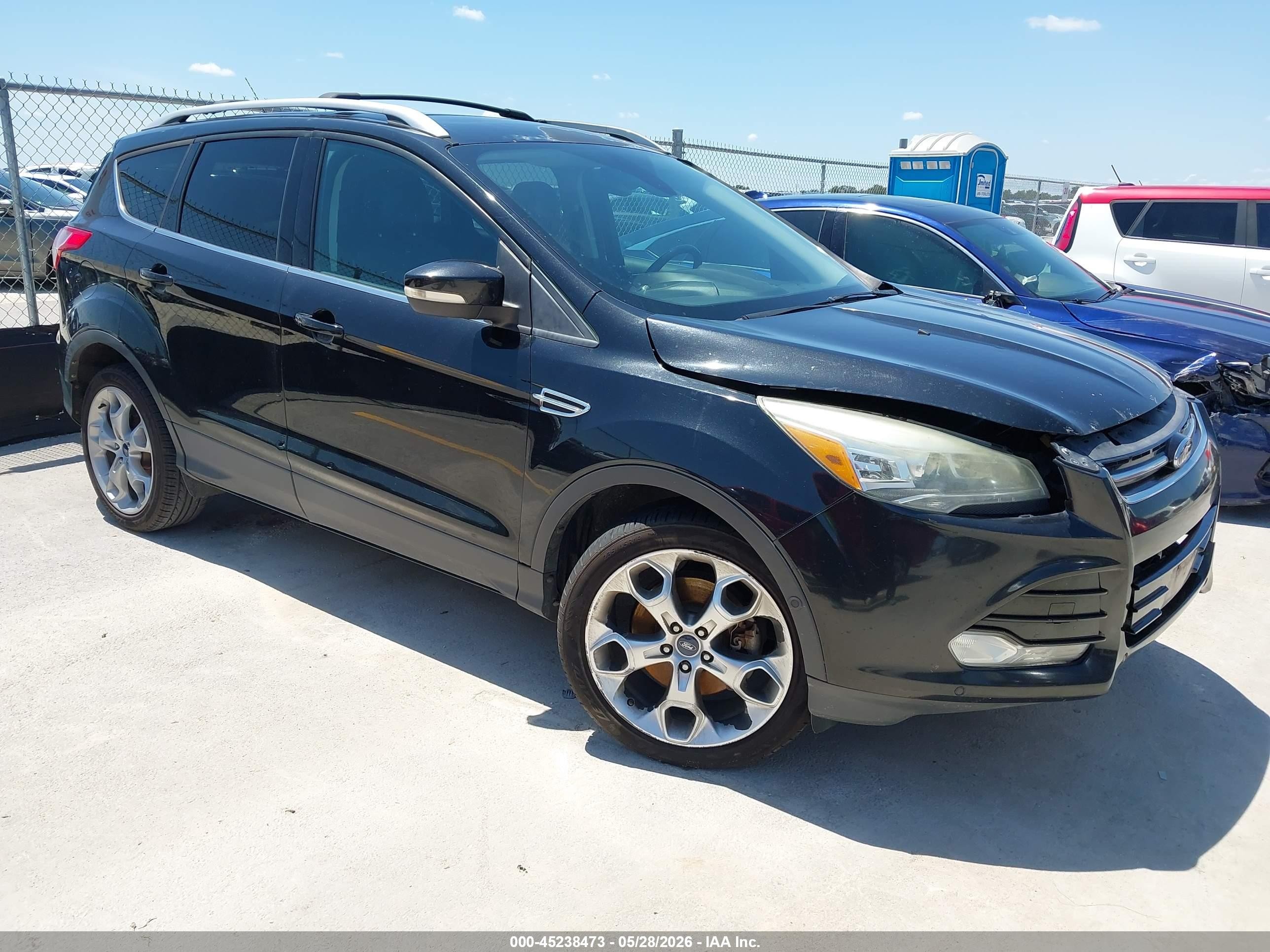 2013 Ford Escape Titanium Черный vin: 1FMCU0J95DUB46001