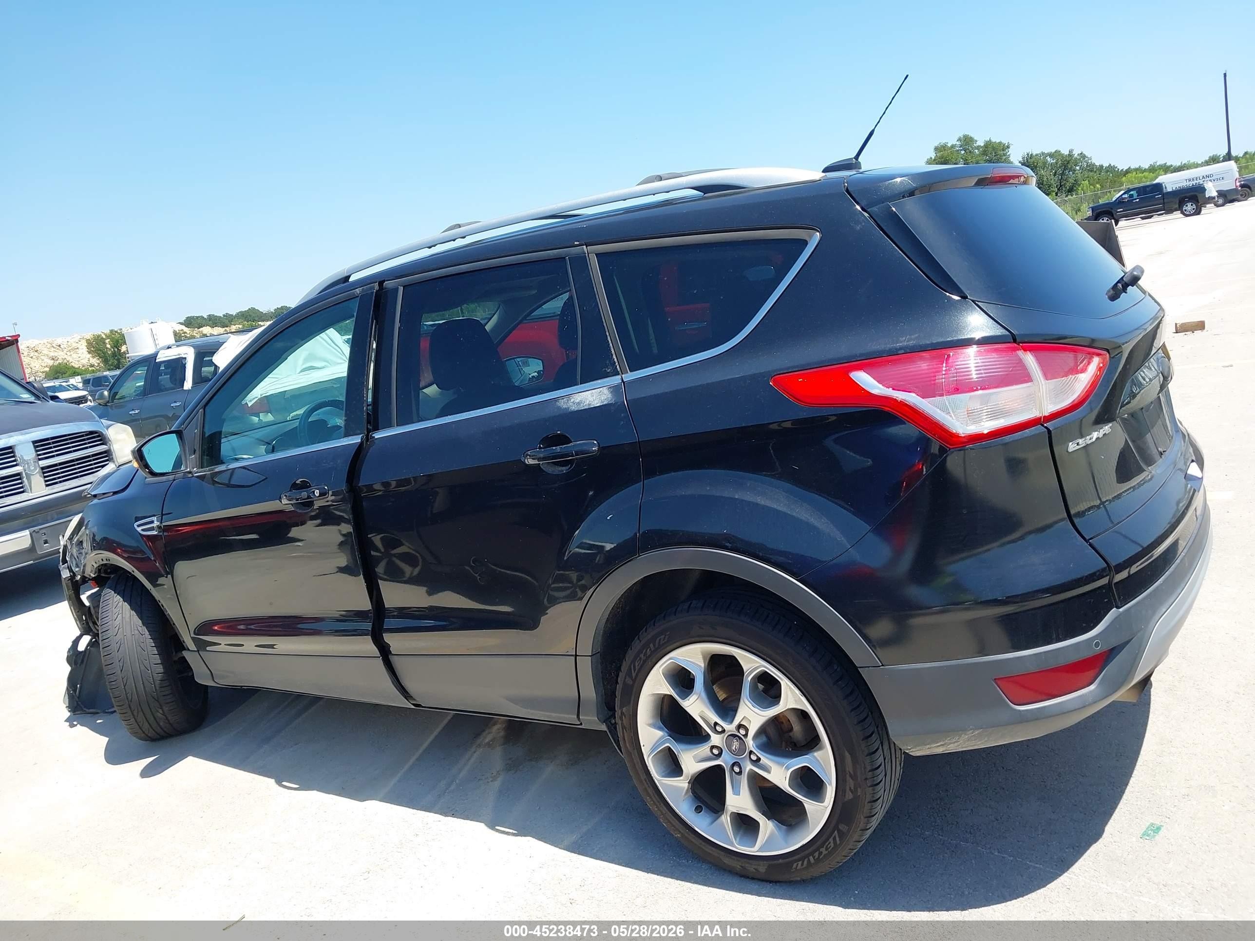 2013 Ford Escape Titanium Black vin: 1FMCU0J95DUB46001