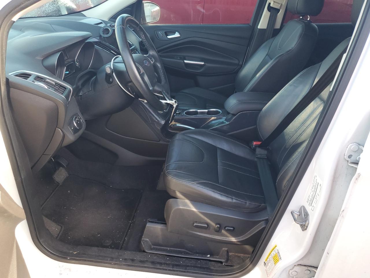2013 Ford Escape Titanium White vin: 1FMCU0J95DUD64679