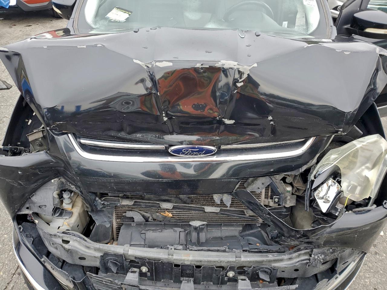 2014 Ford Escape Titanium Черный vin: 1FMCU0J95EUA93592