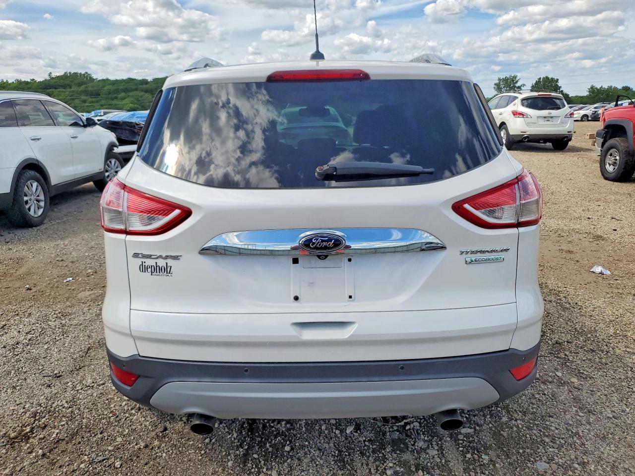 2014 Ford Escape Titanium White vin: 1FMCU0J95EUA99571
