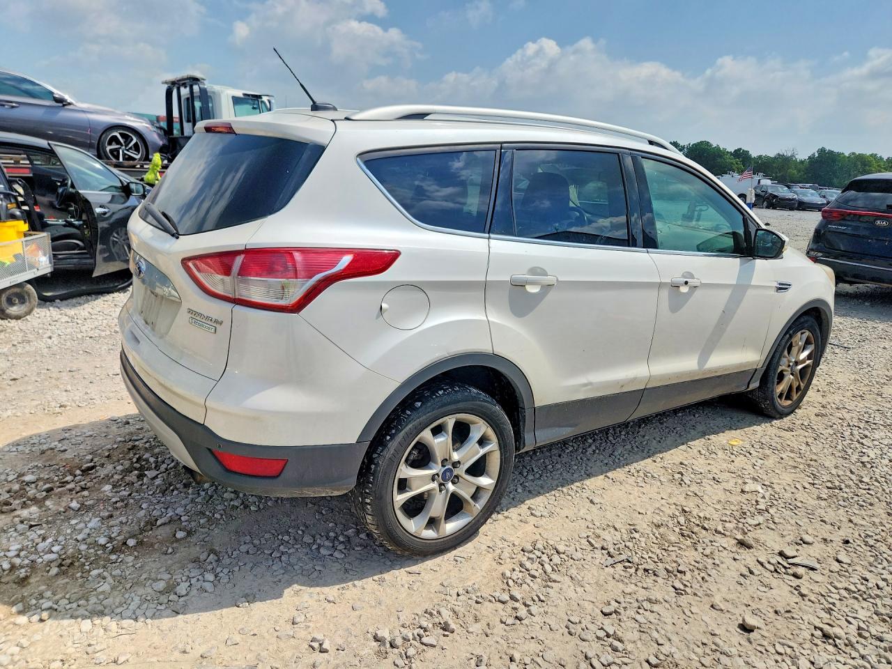2014 Ford Escape White vin: 1FMCU0J95EUC51476
