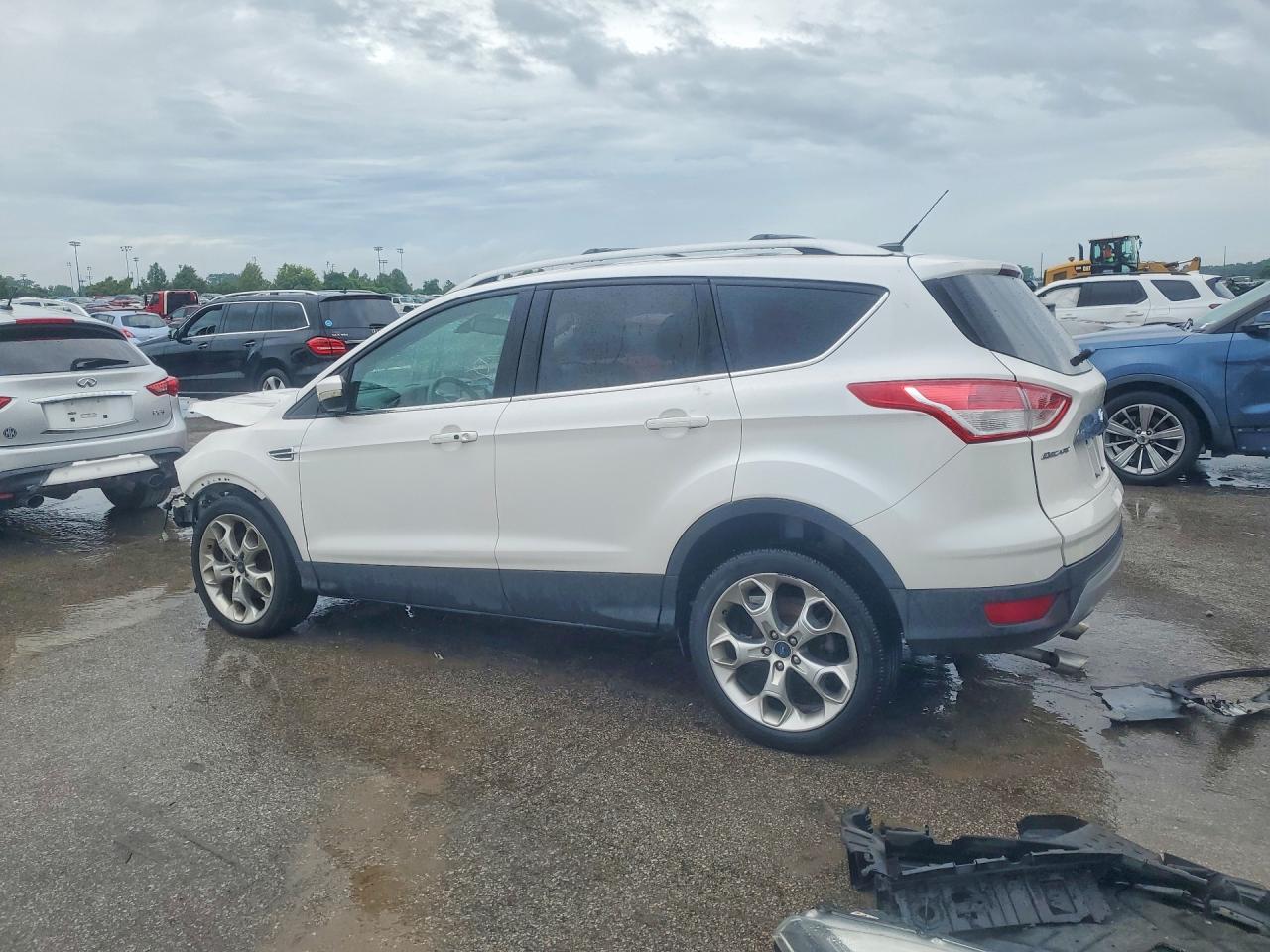 2014 Ford Escape Titanium White vin: 1FMCU0J95EUD43865