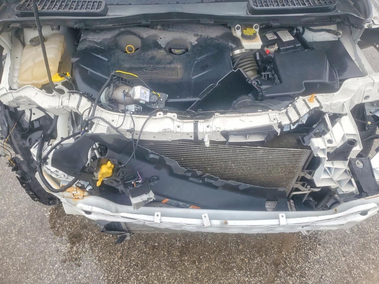 2014 Ford Escape Titanium White vin: 1FMCU0J95EUD43865