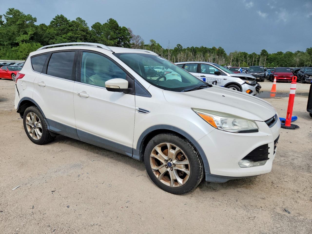 2014 Ford Escape Titanium Белый vin: 1FMCU0J95EUD70242