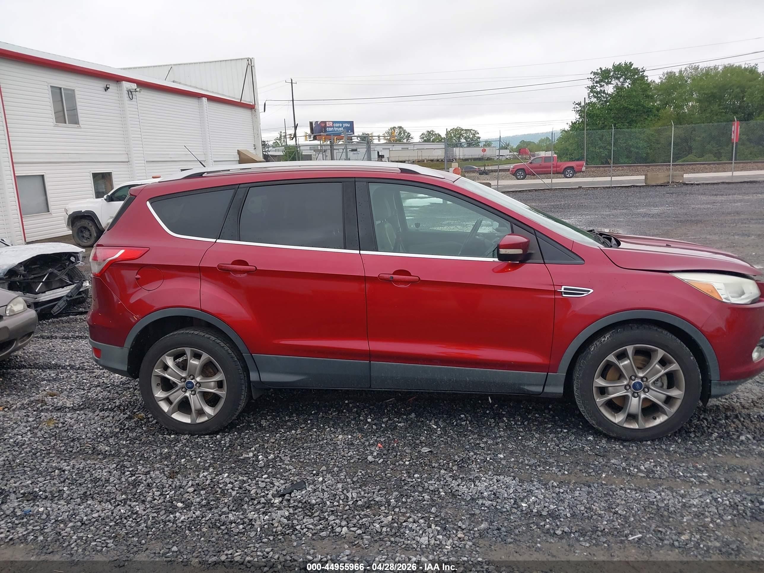 2014 Ford Escape Titanium Red vin: 1FMCU0J95EUE20637