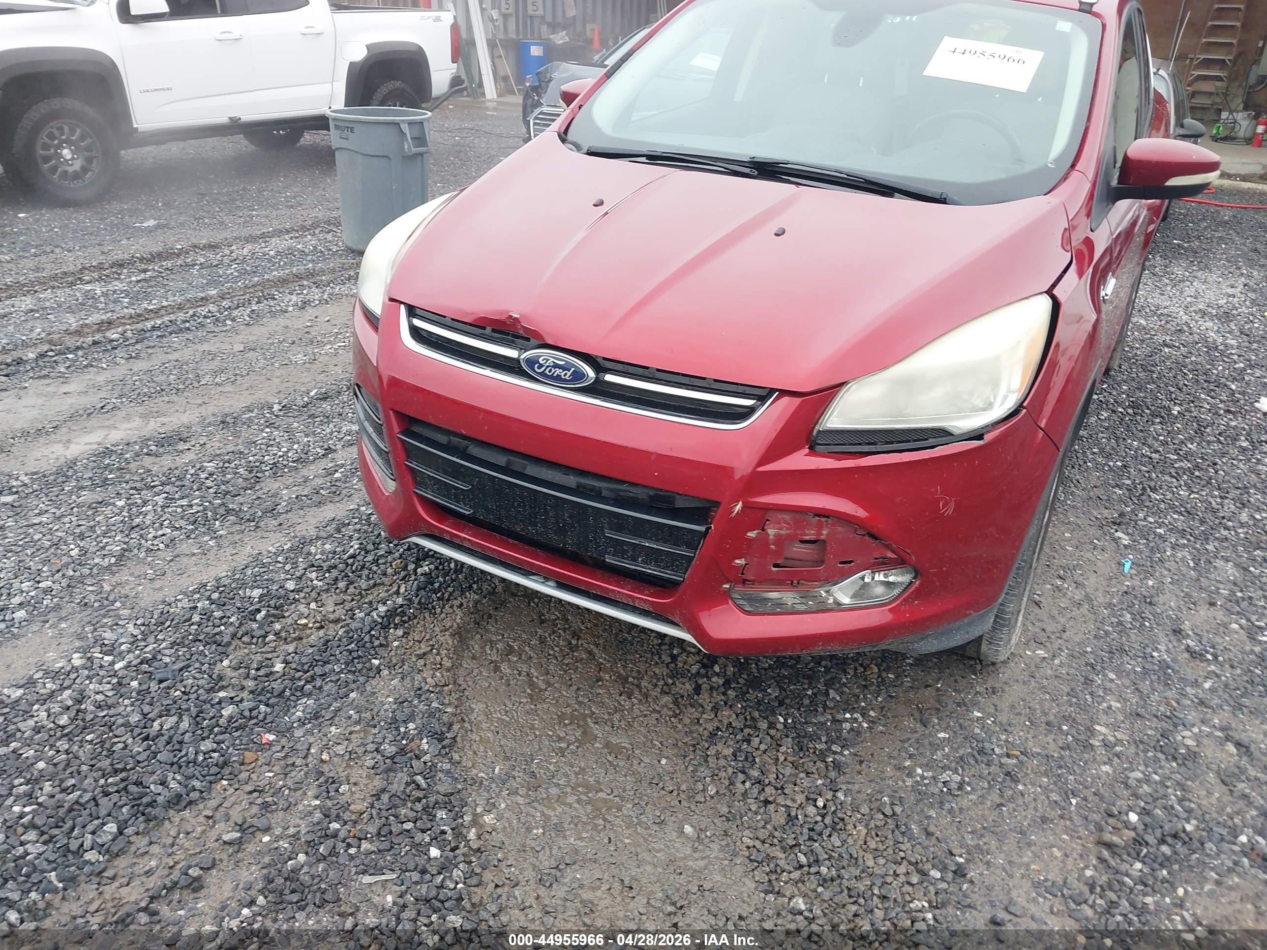 2014 Ford Escape Titanium Red vin: 1FMCU0J95EUE20637