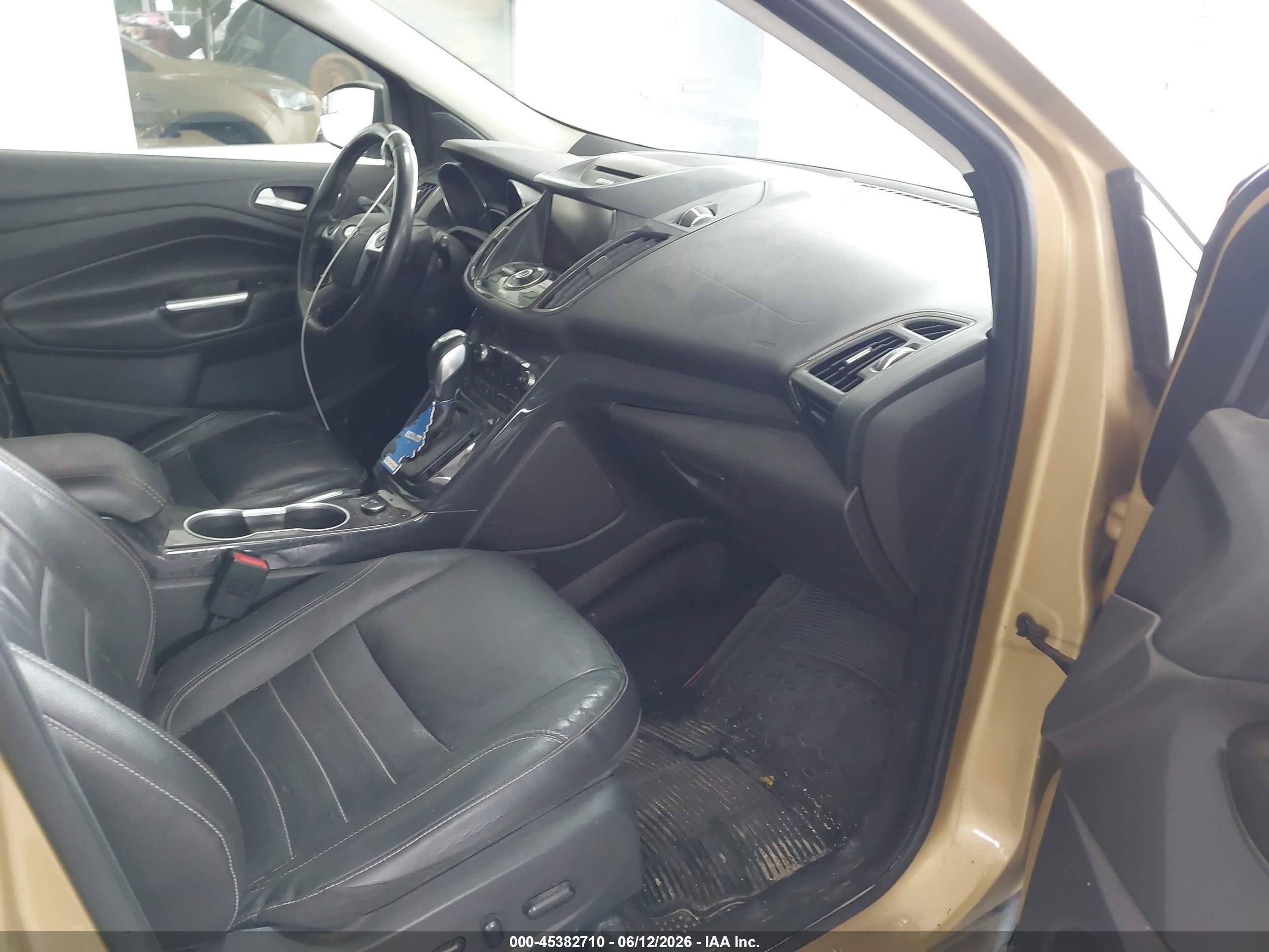 2015 Ford Escape Titanium Gold vin: 1FMCU0J95FUA26928