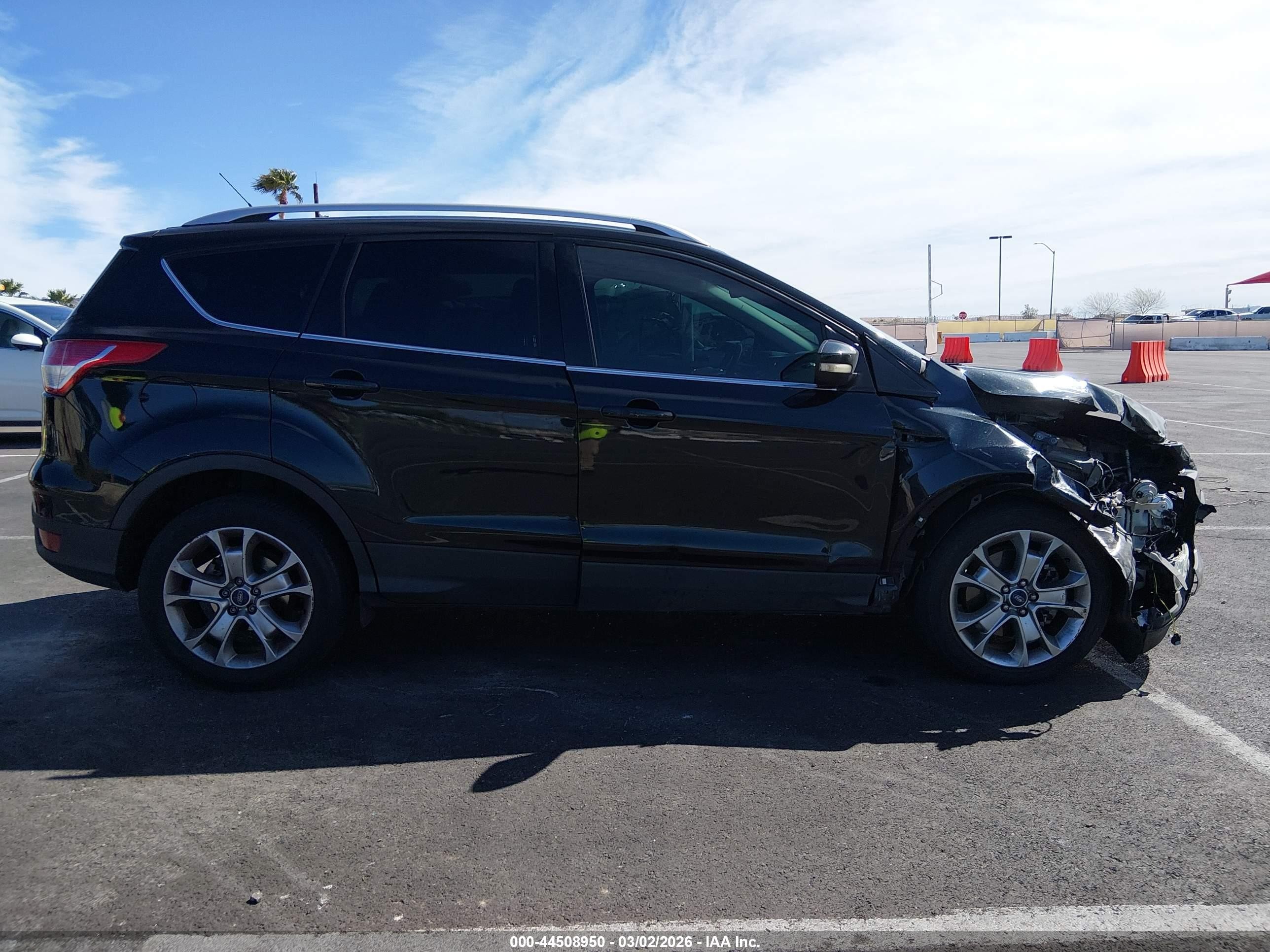 2015 Ford Escape Titanium Black vin: 1FMCU0J95FUA44006