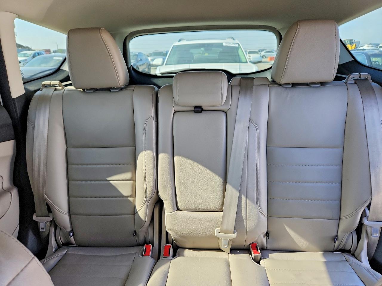 2015 Ford Escape Titanium White vin: 1FMCU0J95FUA62845