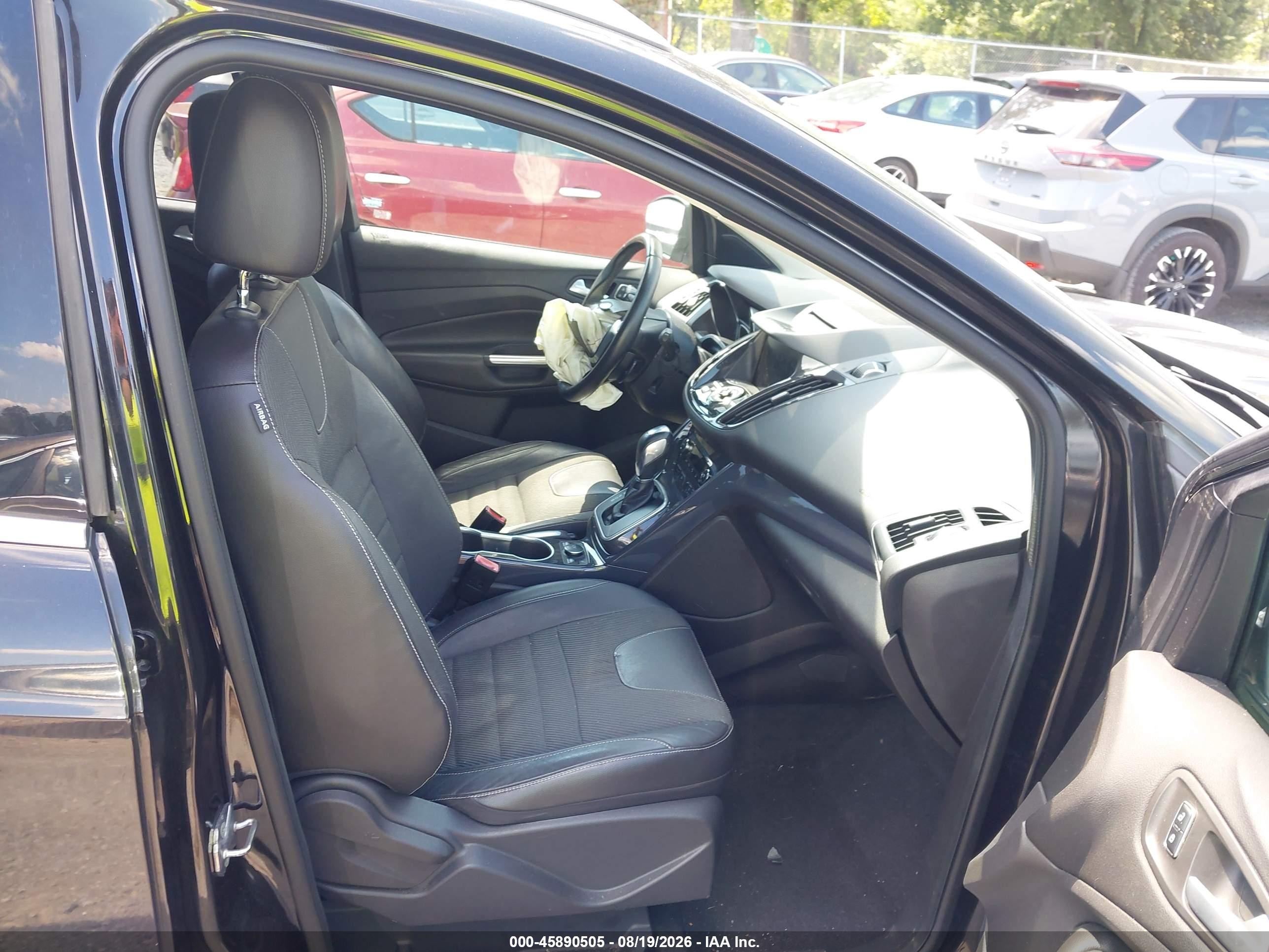 2013 Ford Escape Titanium Черный vin: 1FMCU0J96DUA32895