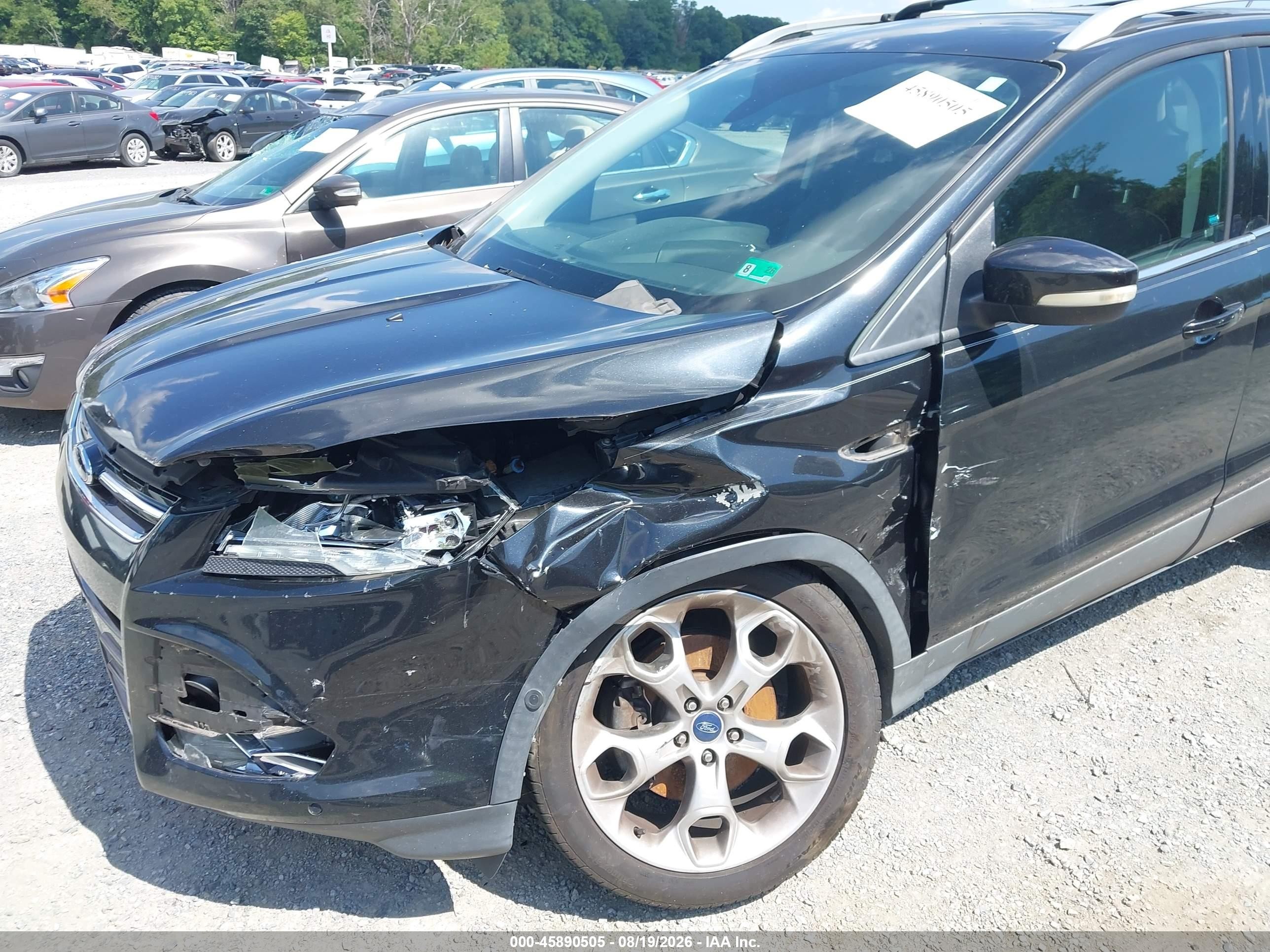 2013 Ford Escape Titanium Черный vin: 1FMCU0J96DUA32895