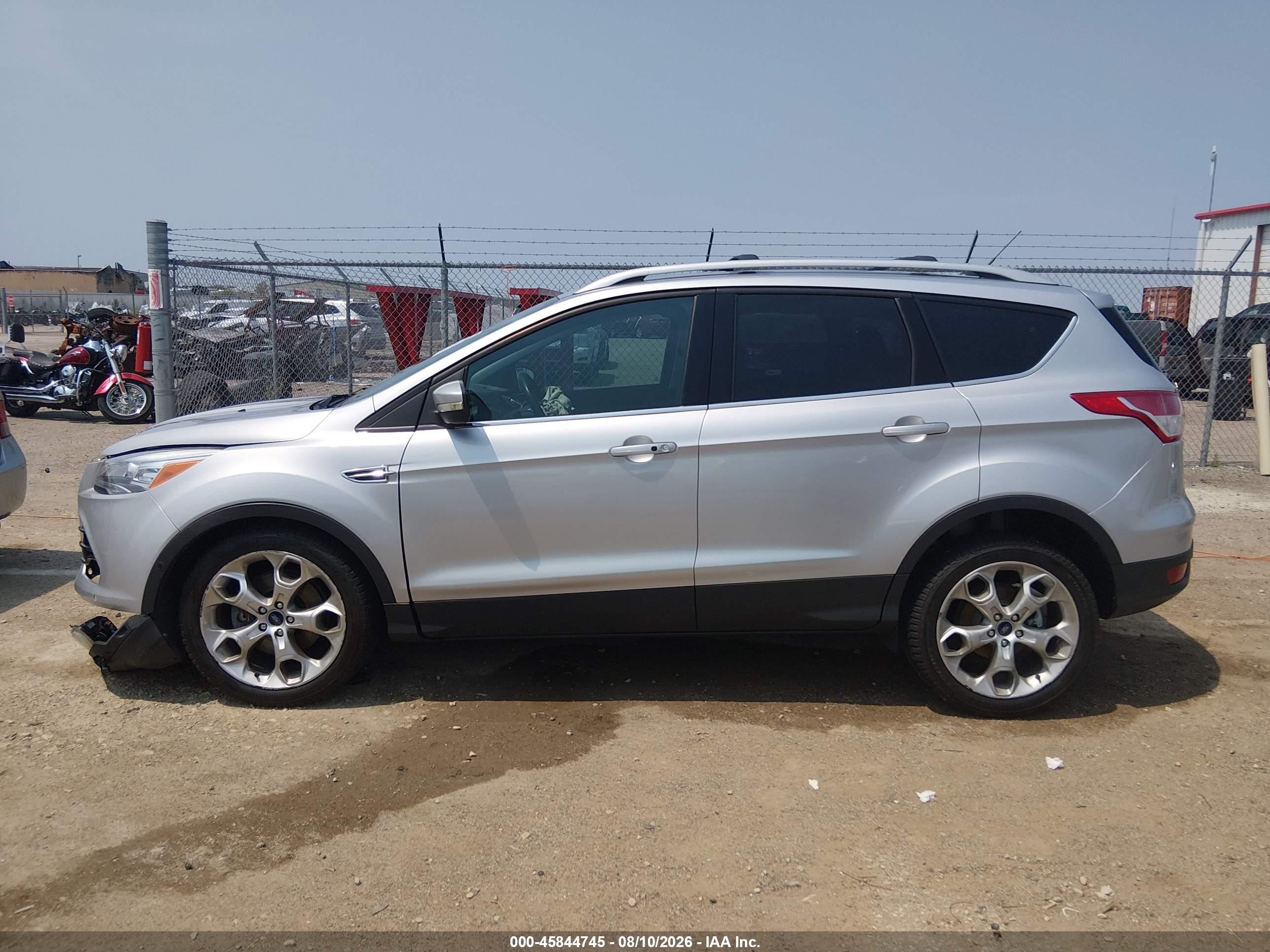 2013 Ford Escape Titanium Silver vin: 1FMCU0J96DUB00502