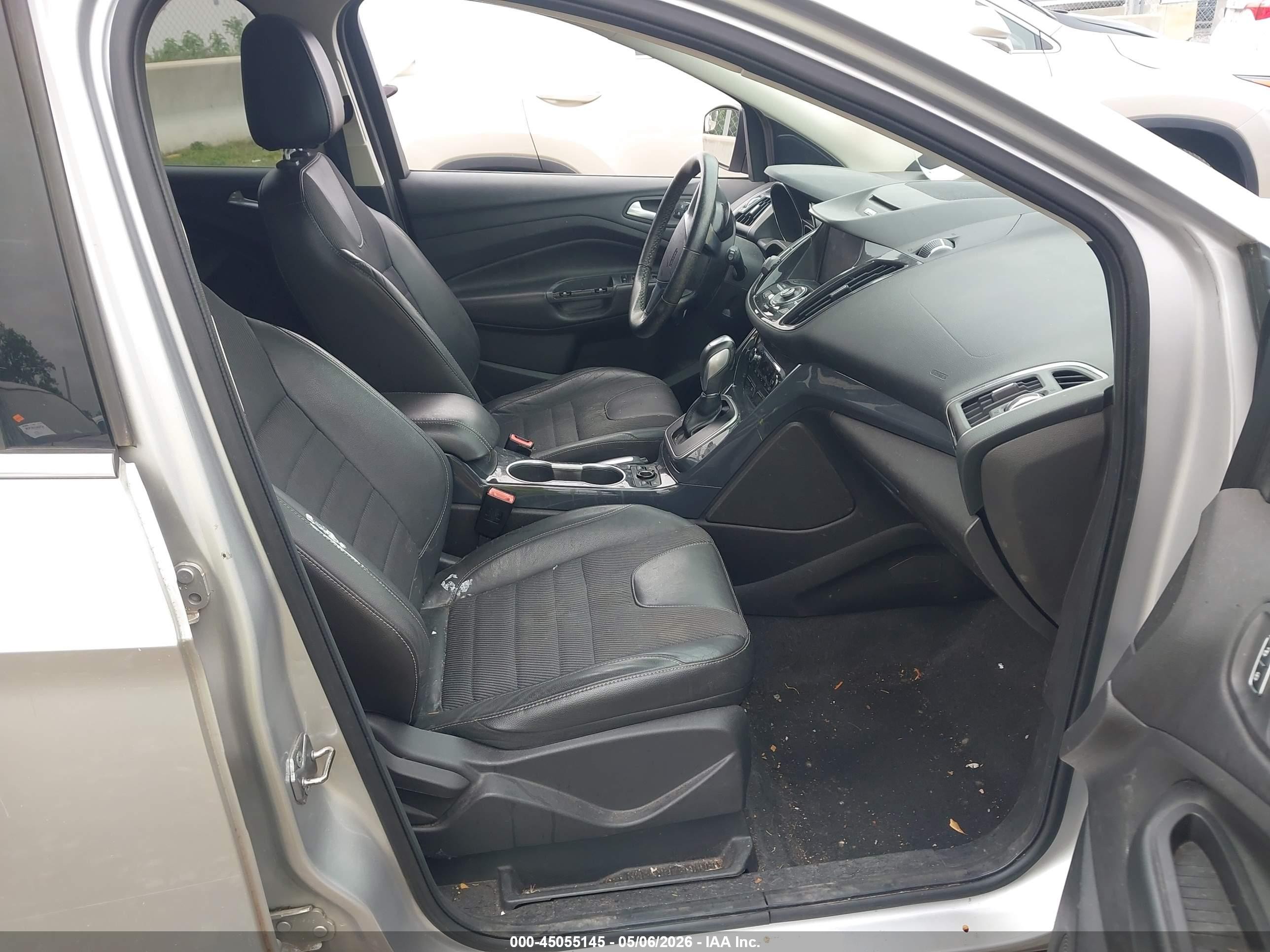 2013 Ford Escape Titanium Silver vin: 1FMCU0J96DUB60490