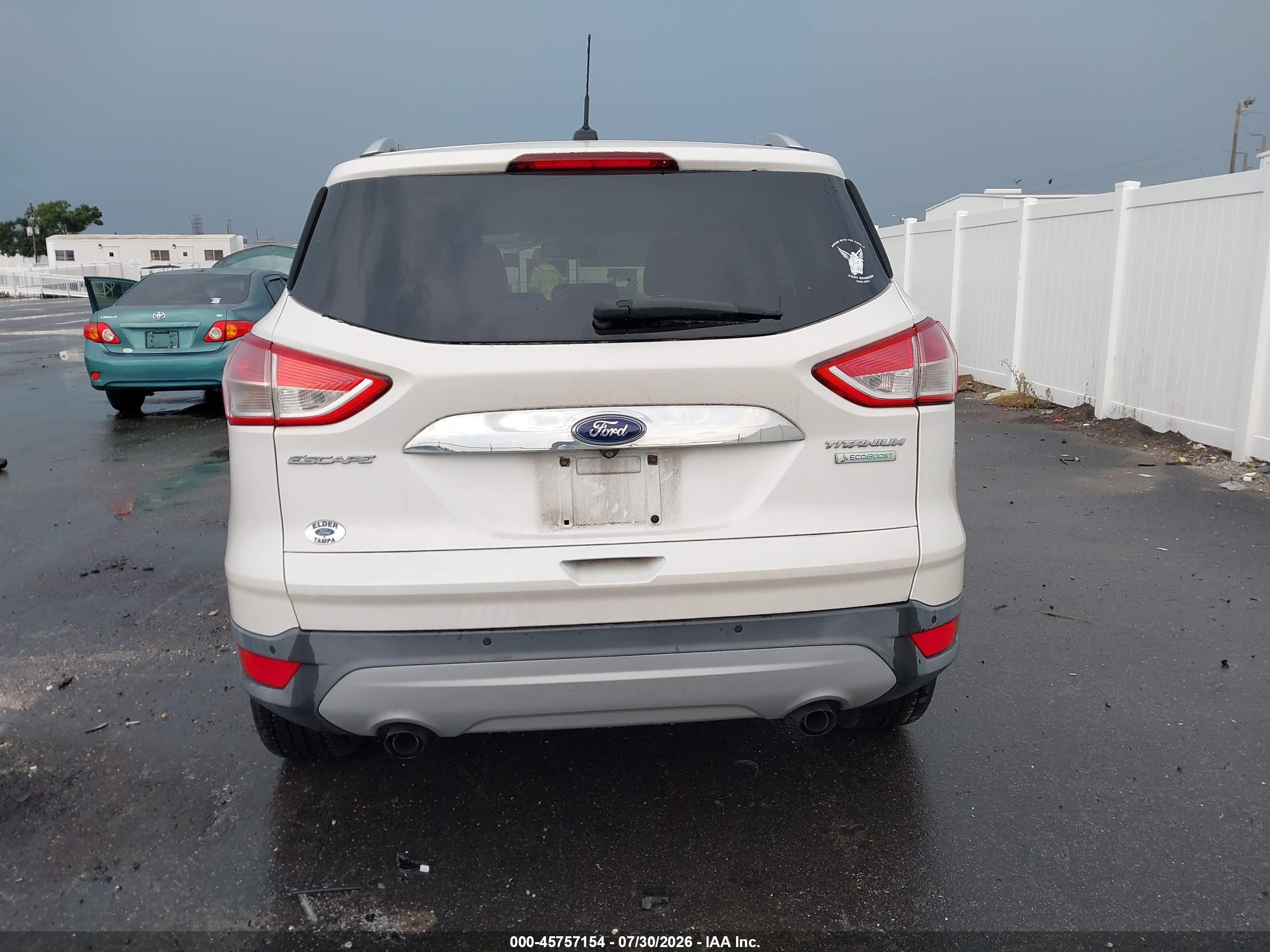 2014 Ford Escape Titanium White vin: 1FMCU0J96EUB66274