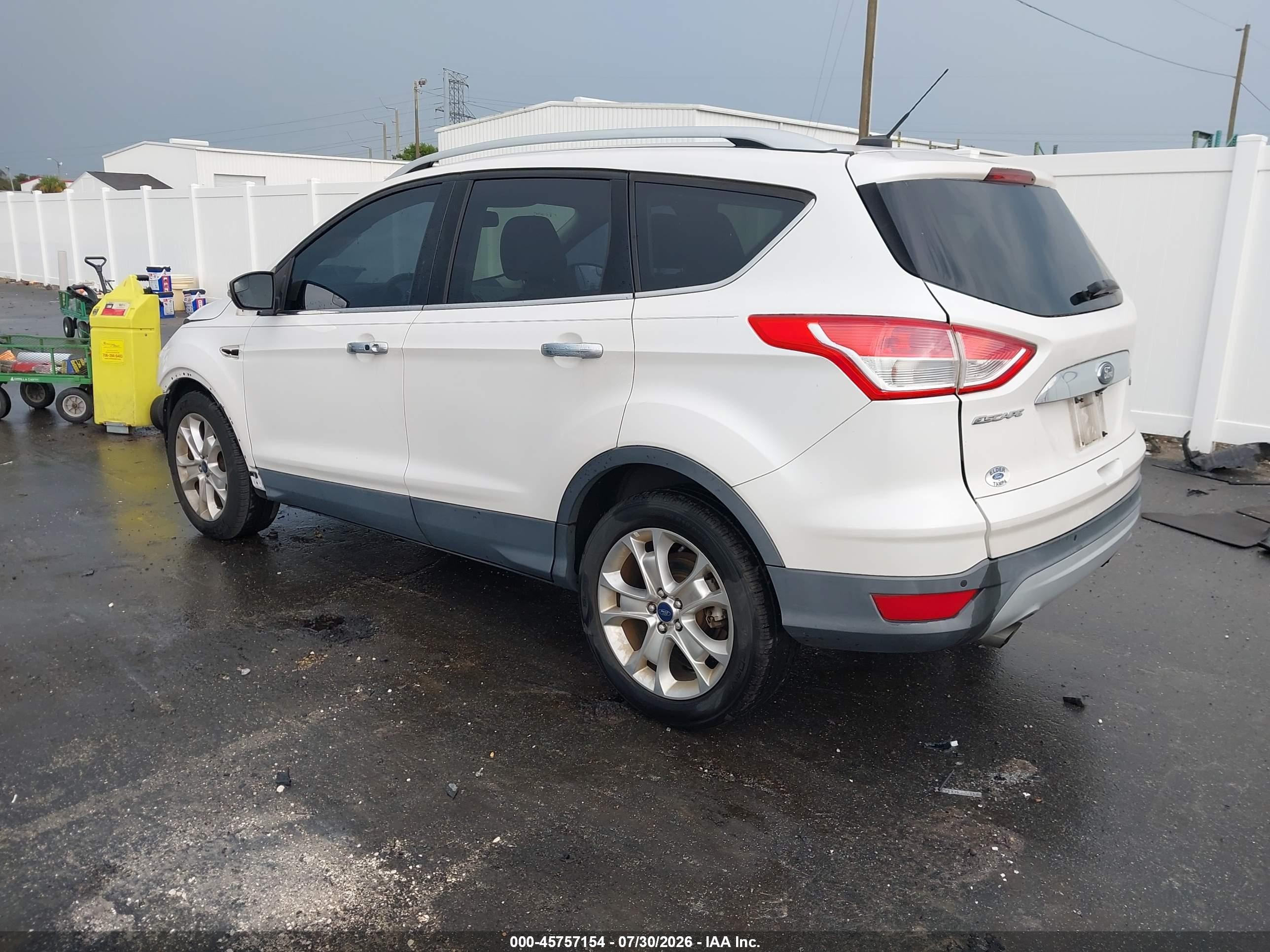 2014 Ford Escape Titanium White vin: 1FMCU0J96EUB66274