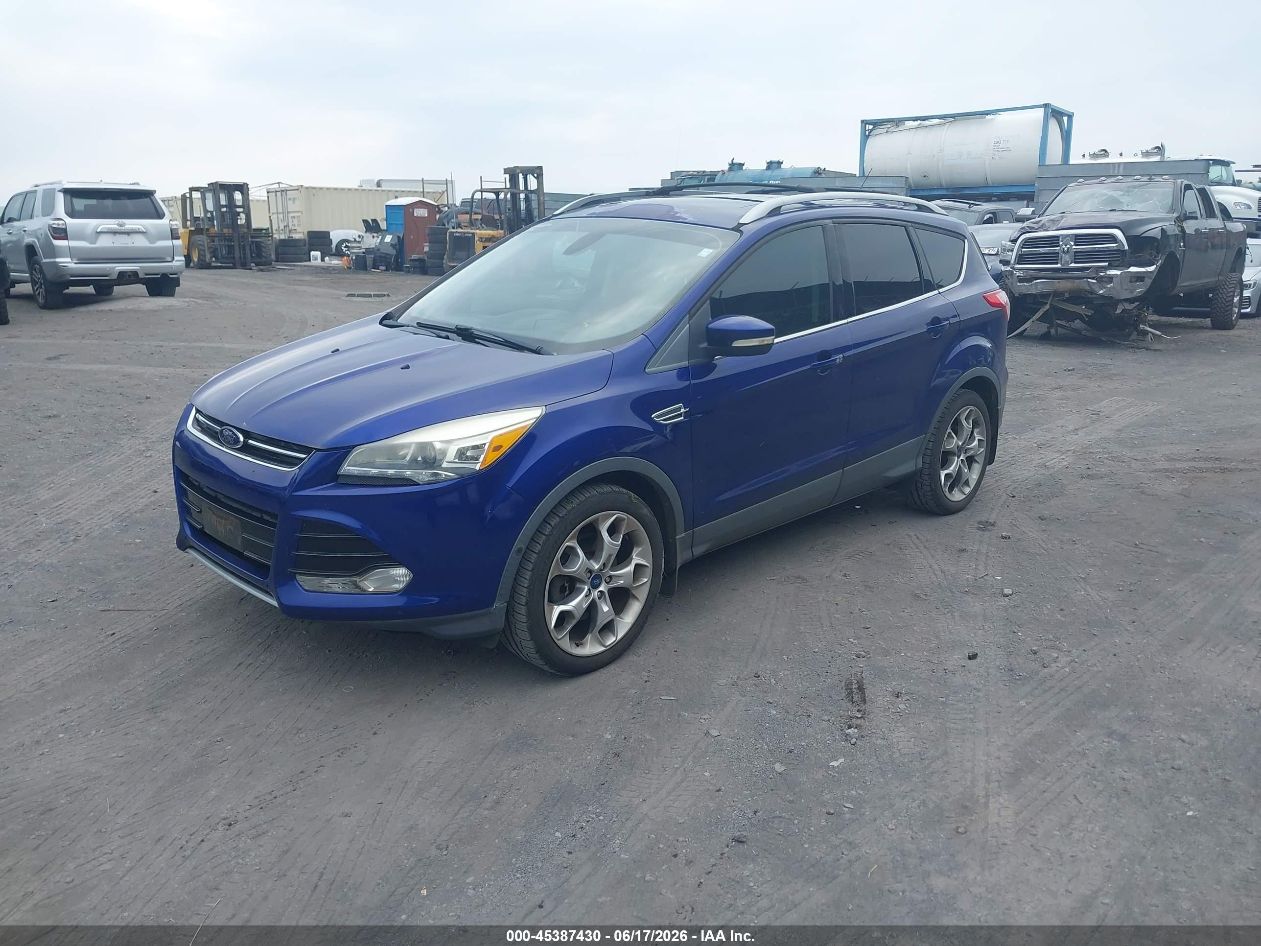2014 Ford Escape Titanium Синий vin: 1FMCU0J96EUD09515