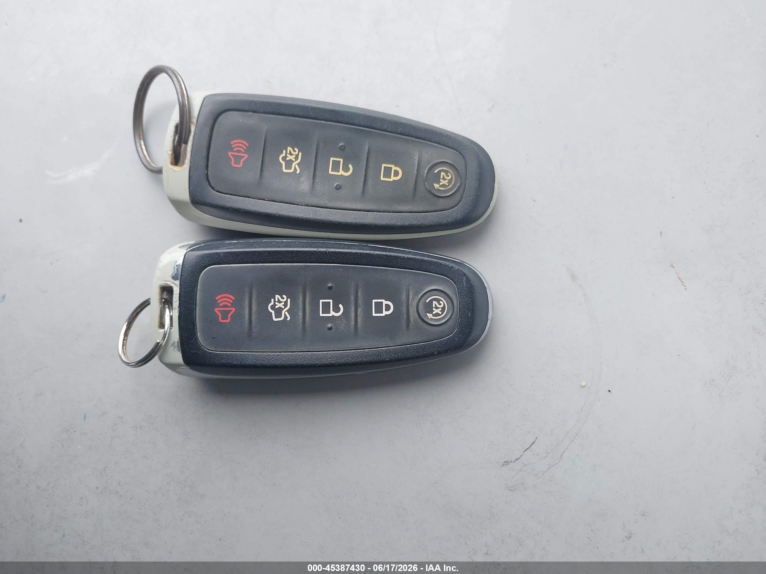 2014 Ford Escape Titanium Синий vin: 1FMCU0J96EUD09515