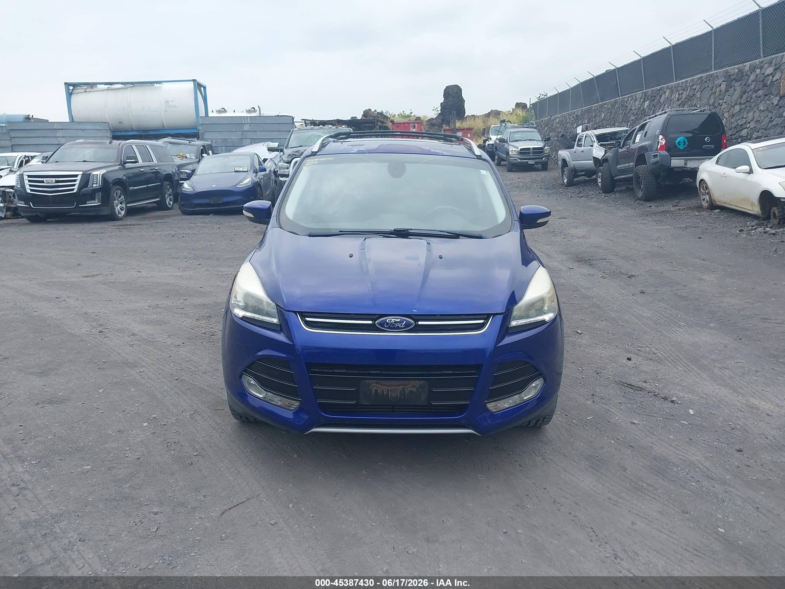 2014 Ford Escape Titanium Синий vin: 1FMCU0J96EUD09515