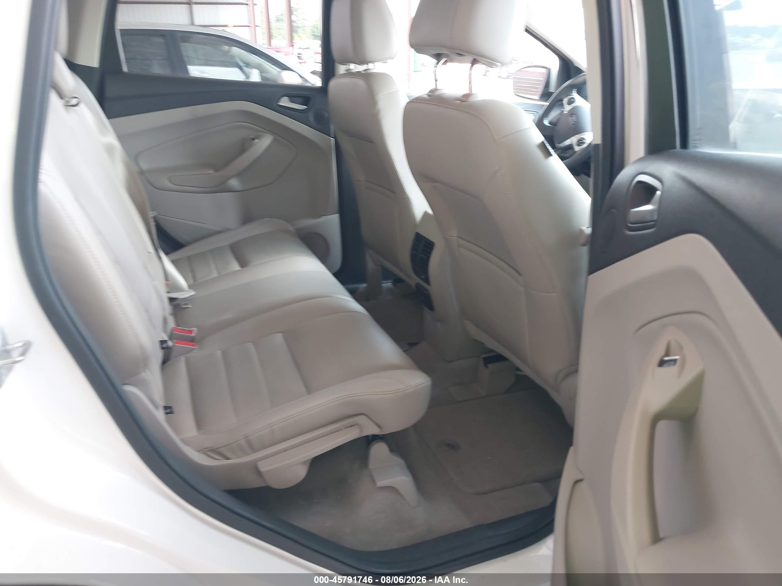 2014 Ford Escape Titanium White vin: 1FMCU0J96EUD35757