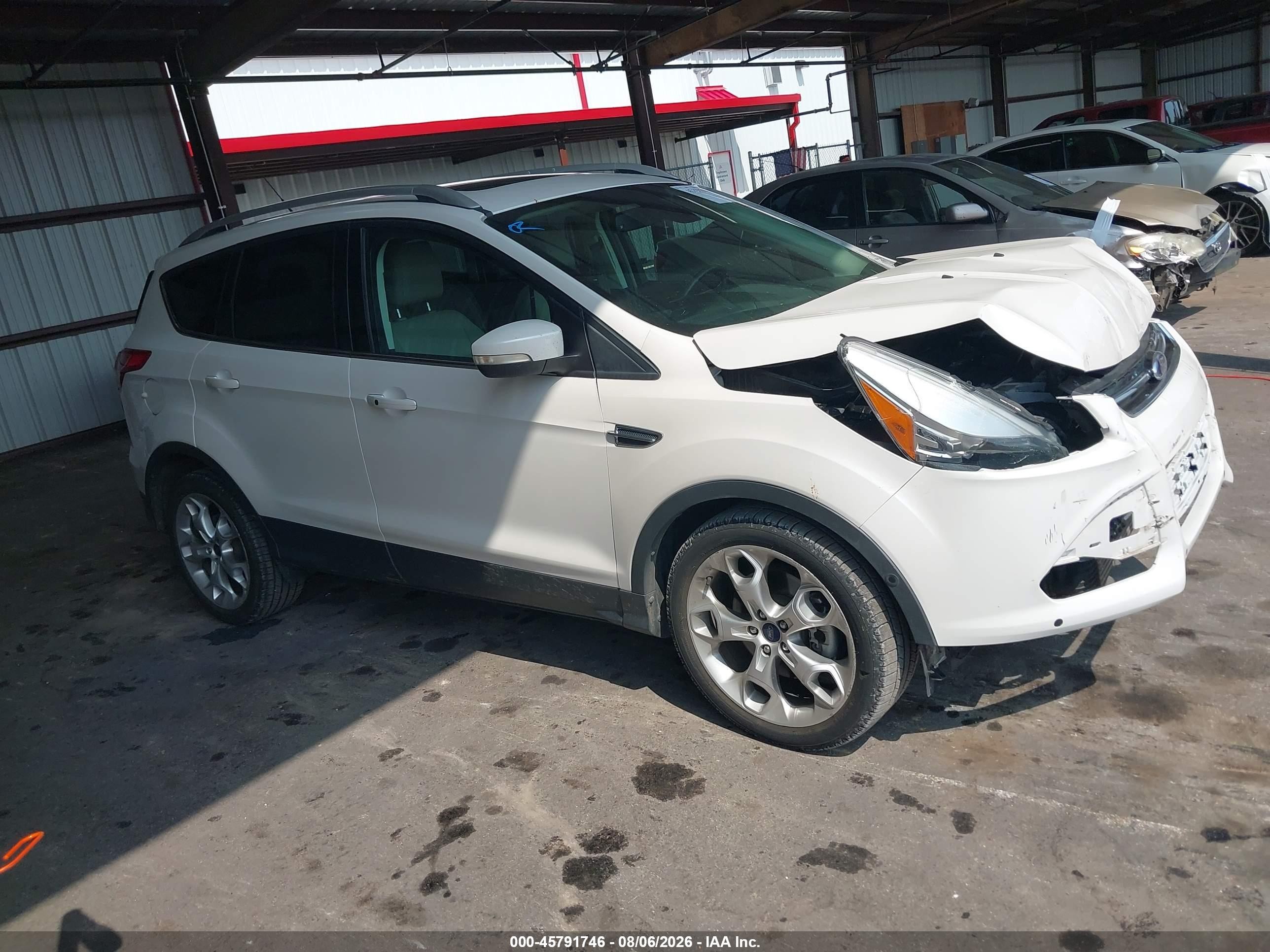 2014 Ford Escape Titanium White vin: 1FMCU0J96EUD35757